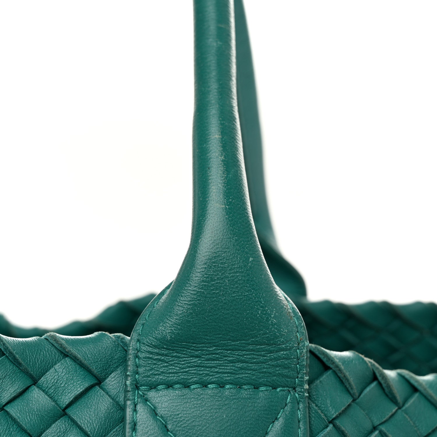 Bottega Veneta Nappa Intrecciato Medium Cabat Lagoon 13 of 14