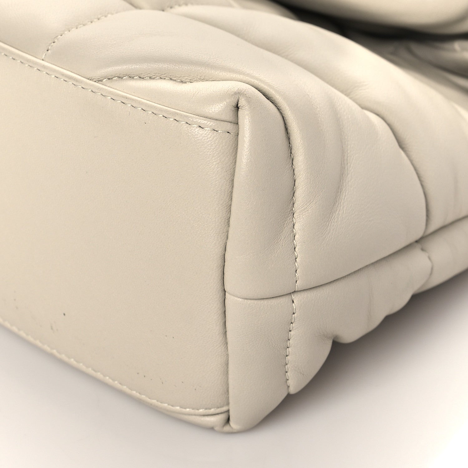 Saint Laurent Lambskin Quilted Small Loulou Puffer Monogram Chain Satchel Blanc Vintage 9 of 9