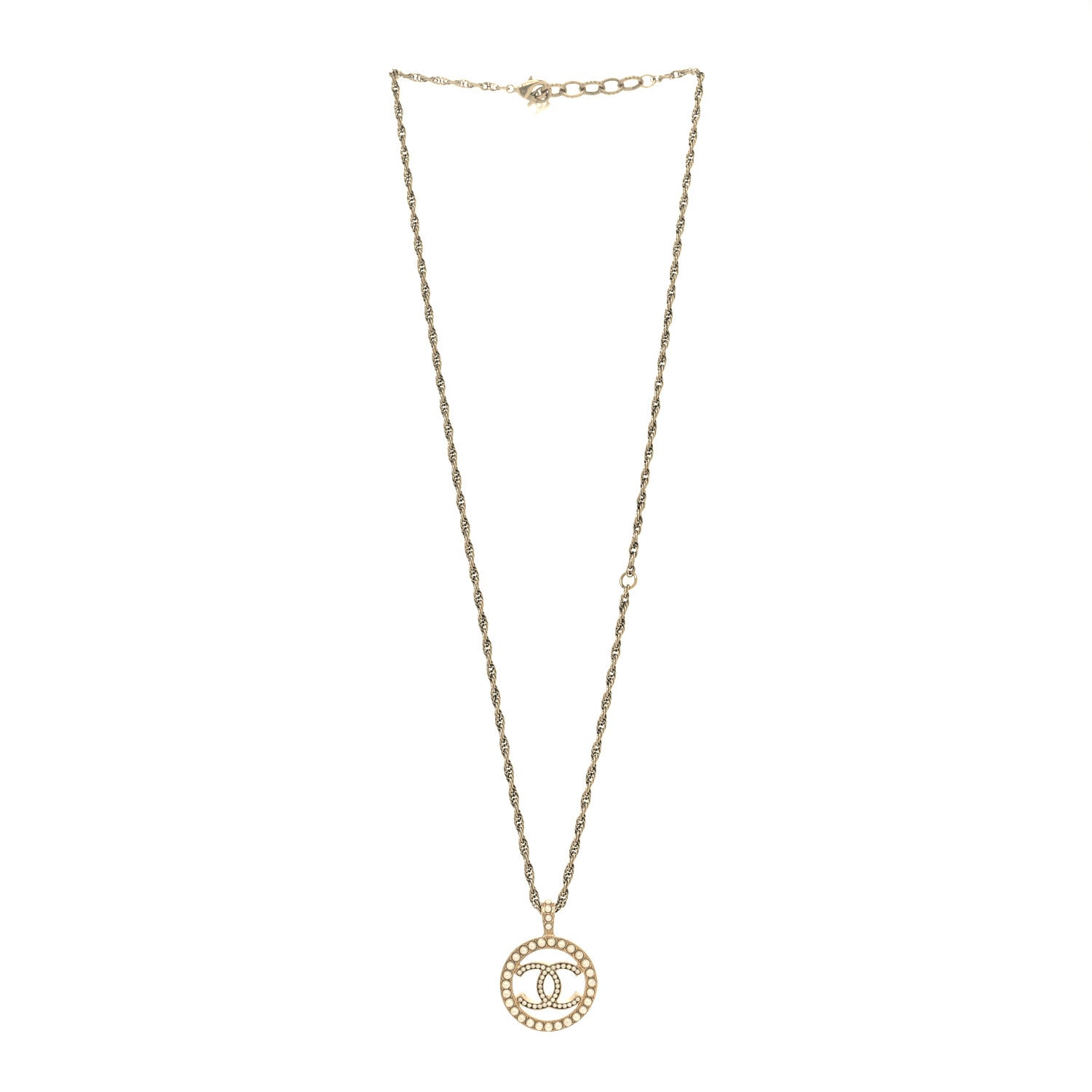 Chanel Pearl CC Round Pendant Necklace Gold 3 of 5
