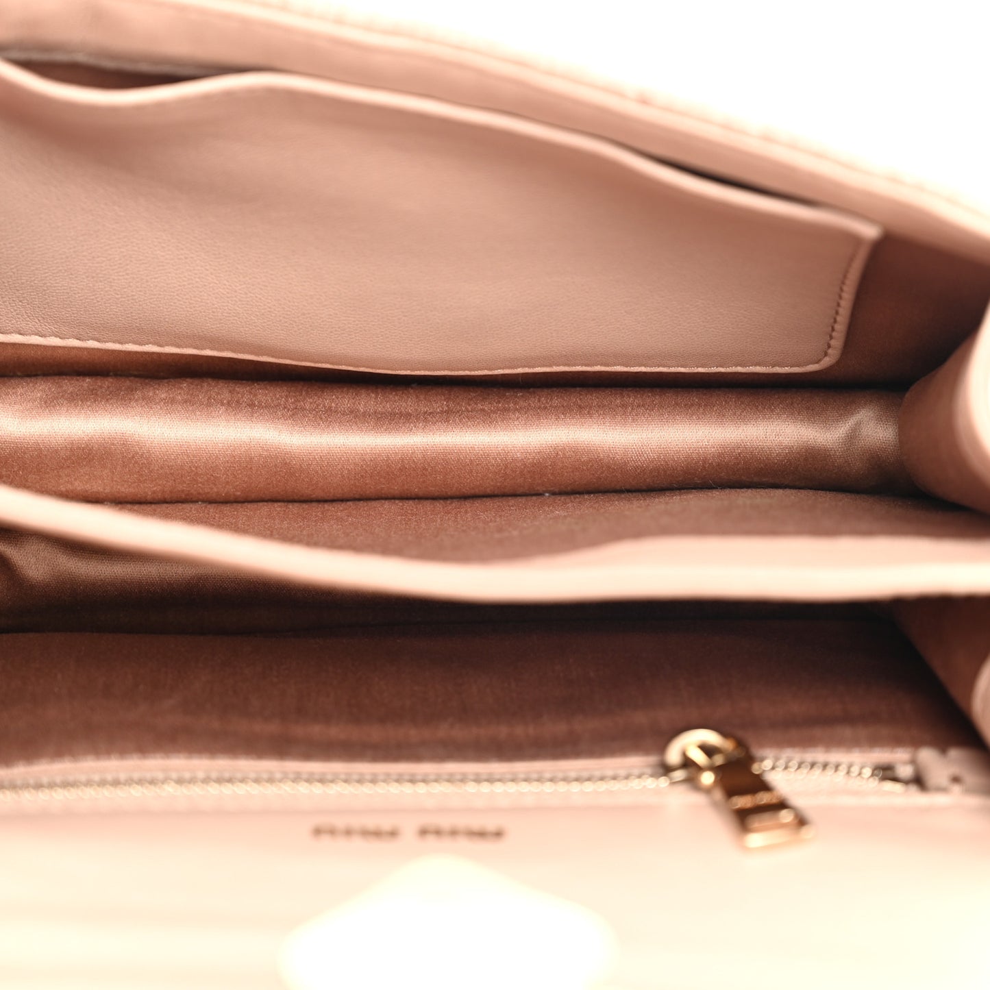 Lambskin Confidential Matelasse Chain Shoulder Bag Cammeo