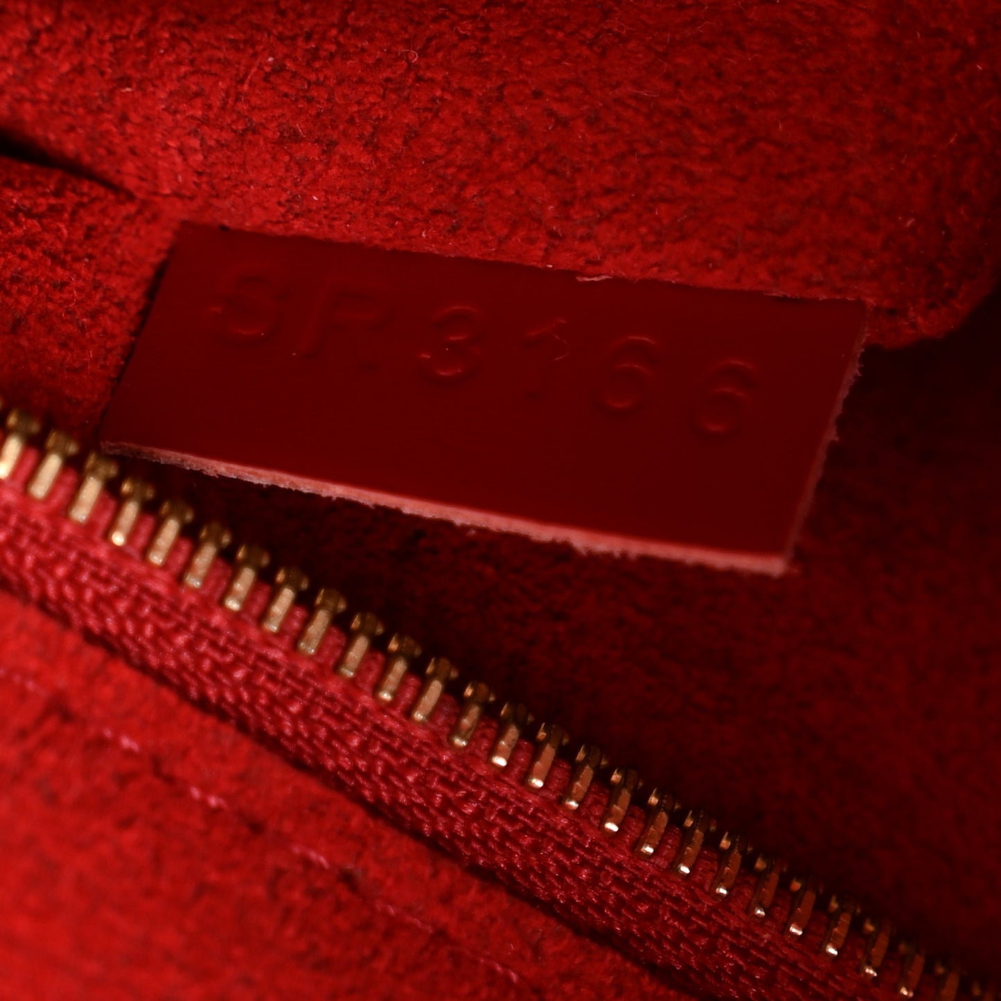 Damier Ebene Caissa Hobo Cherry