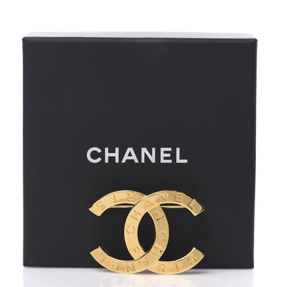 Chanel Metal Paris Button CC Large Brooch Gold 4 of 4
