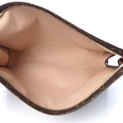 Louis Vuitton Monogram Toiletry Pouch 26 5 of 9