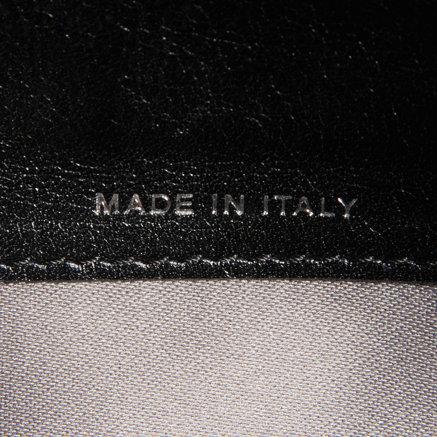 Lambskin Studded CC Wallet On Chain WOC Black