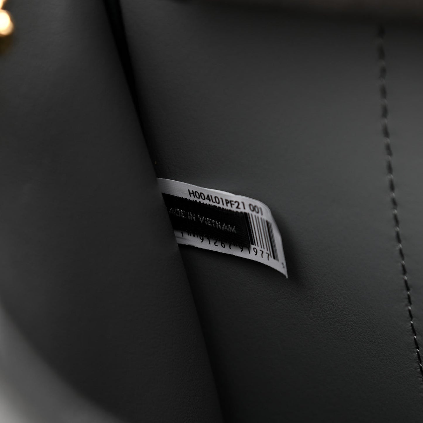 Grained Calfskin Medium The Tote Bag Black