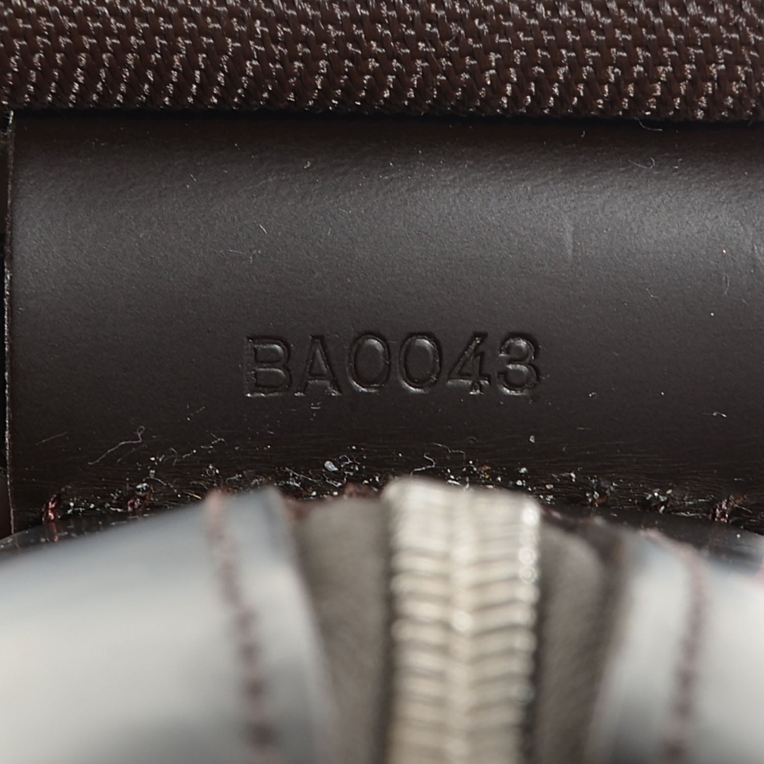 Louis Vuitton Monogram Glace Bobby Cafe 8 of 8