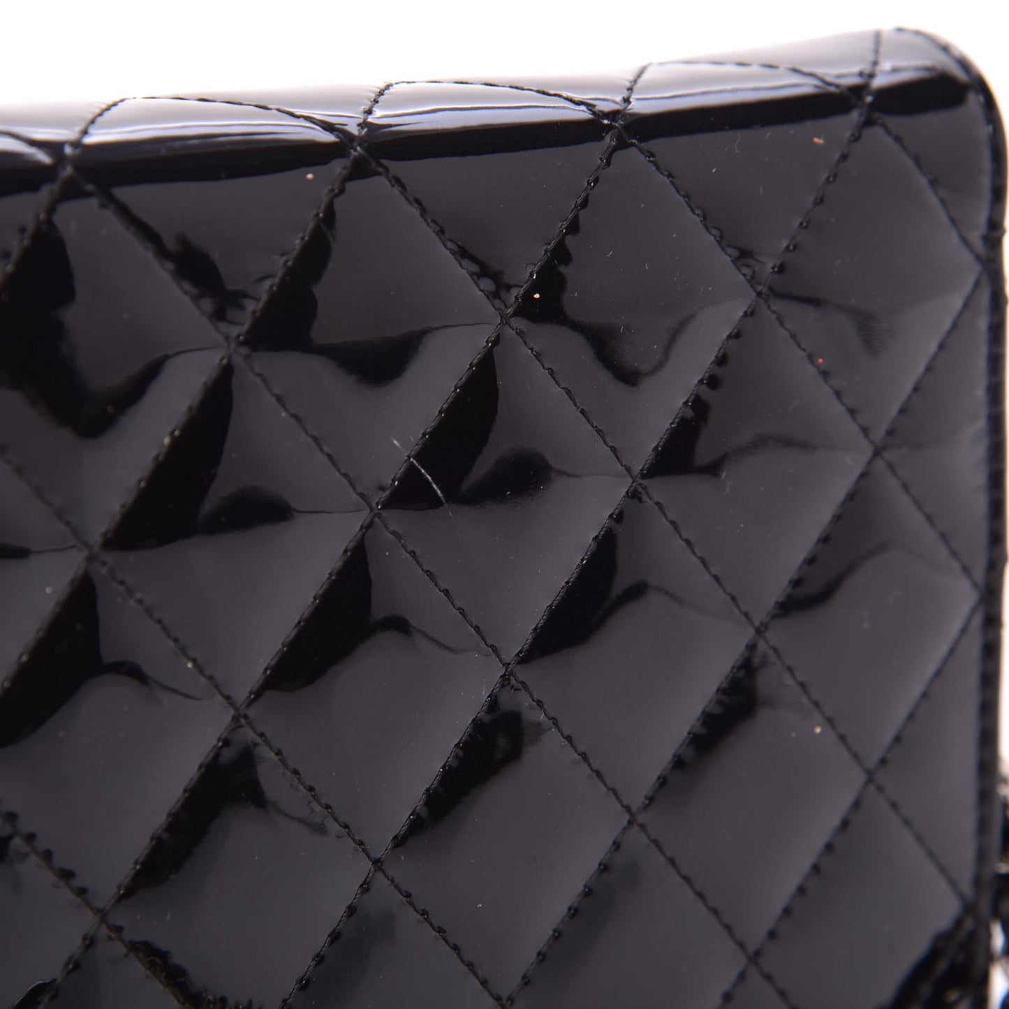 Patent Quilted Brilliant Wallet On Chain WOC Black