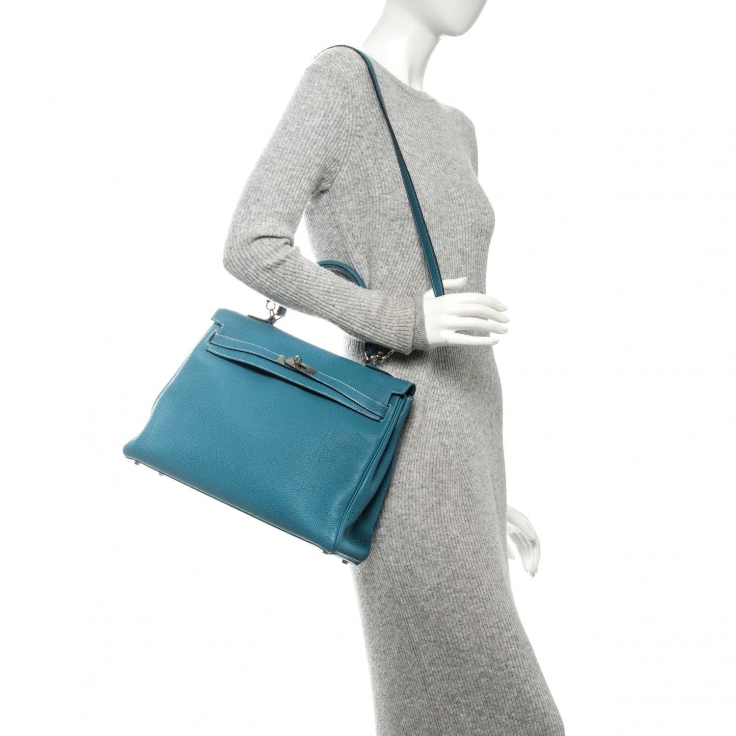 Hermes Togo Kelly Retourne 32 Blue Jean 2 of 30