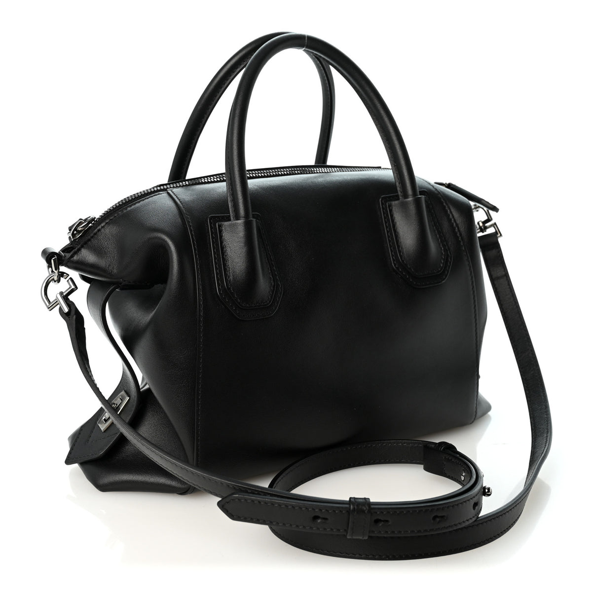 Smooth Calfskin Small Soft Antigona Black