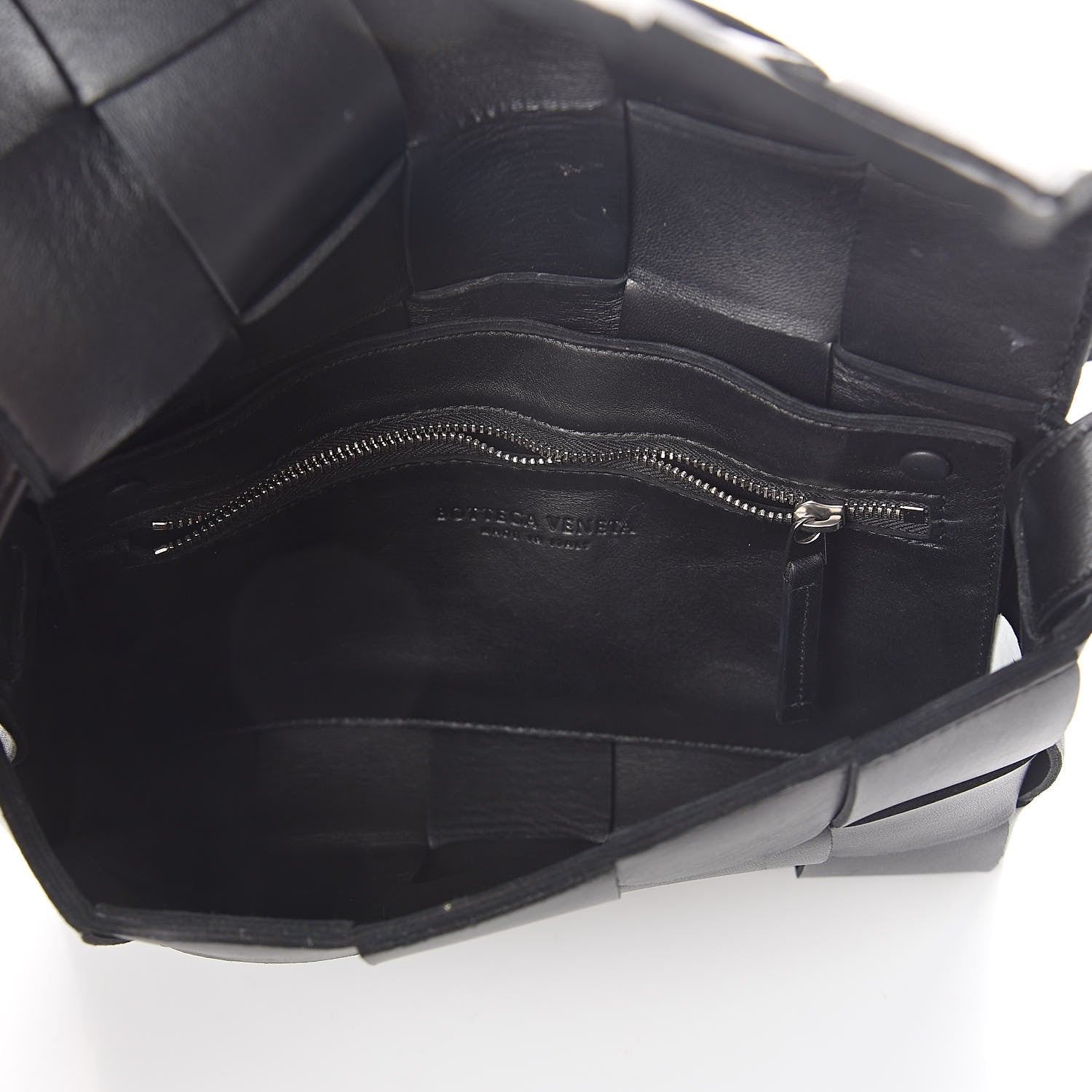 Bottega Veneta Lambskin Maxi Intrecciato Cassette Crossbody Bag Black 5 of 9