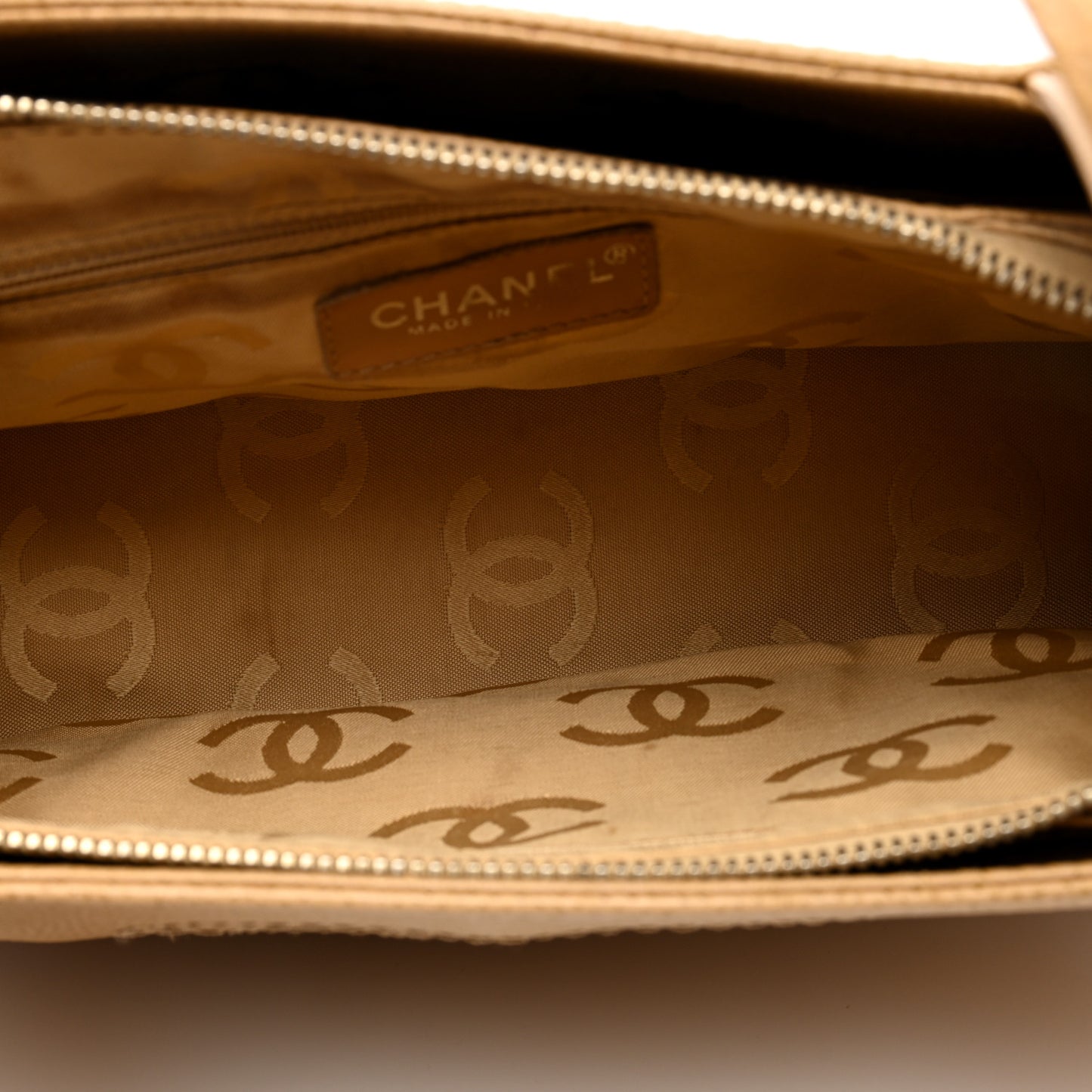 Caviar CC Shoulder Bag Beige
