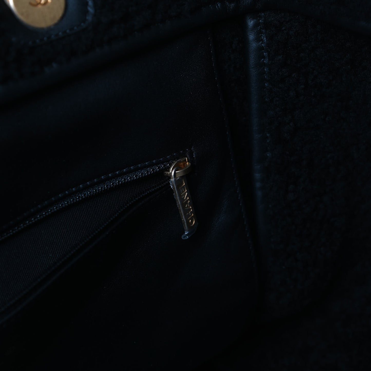 Shearling Large Deauville Tote Black
