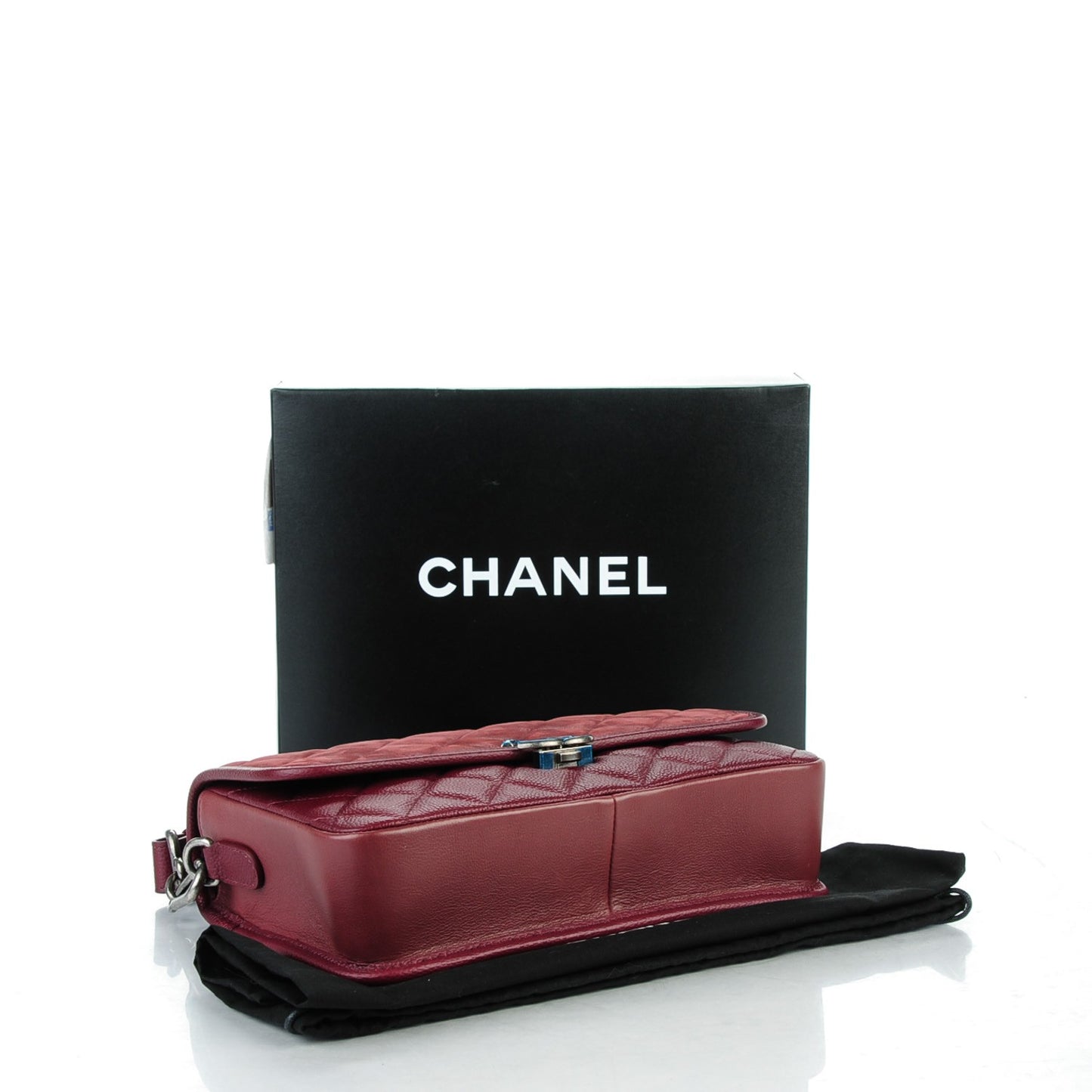 Nubuck Caviar Quilted Medium Daily Carry Messenger Burgundy