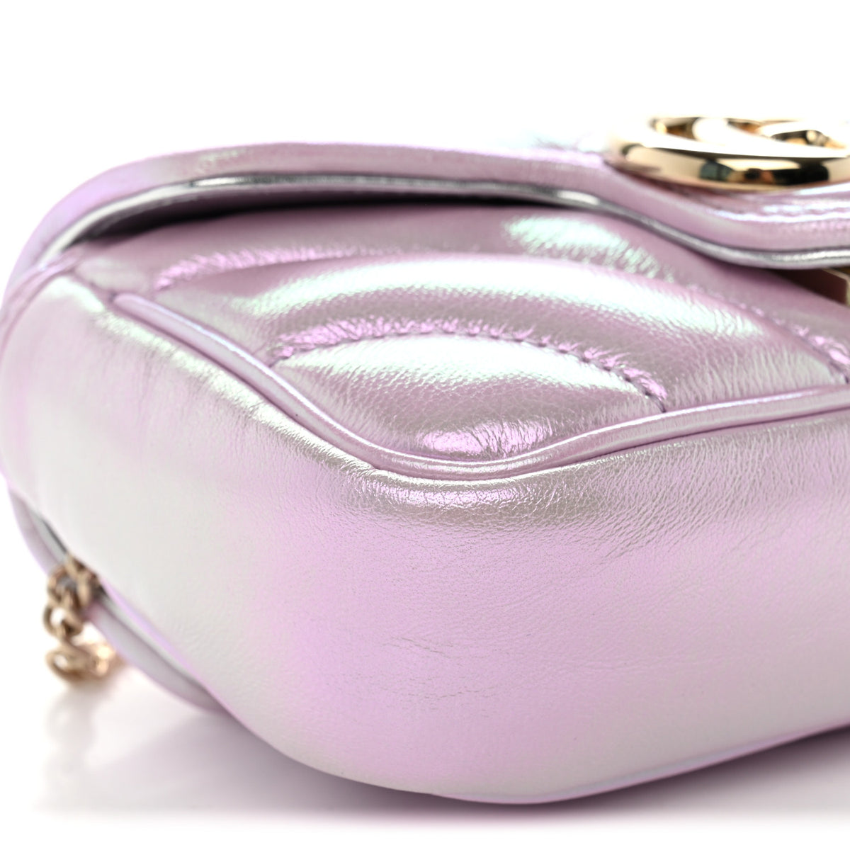 Iridescent Nappa Chevron Matelasse Super Mini GG Marmont Shoulder Bag Iridescent Escape Pink