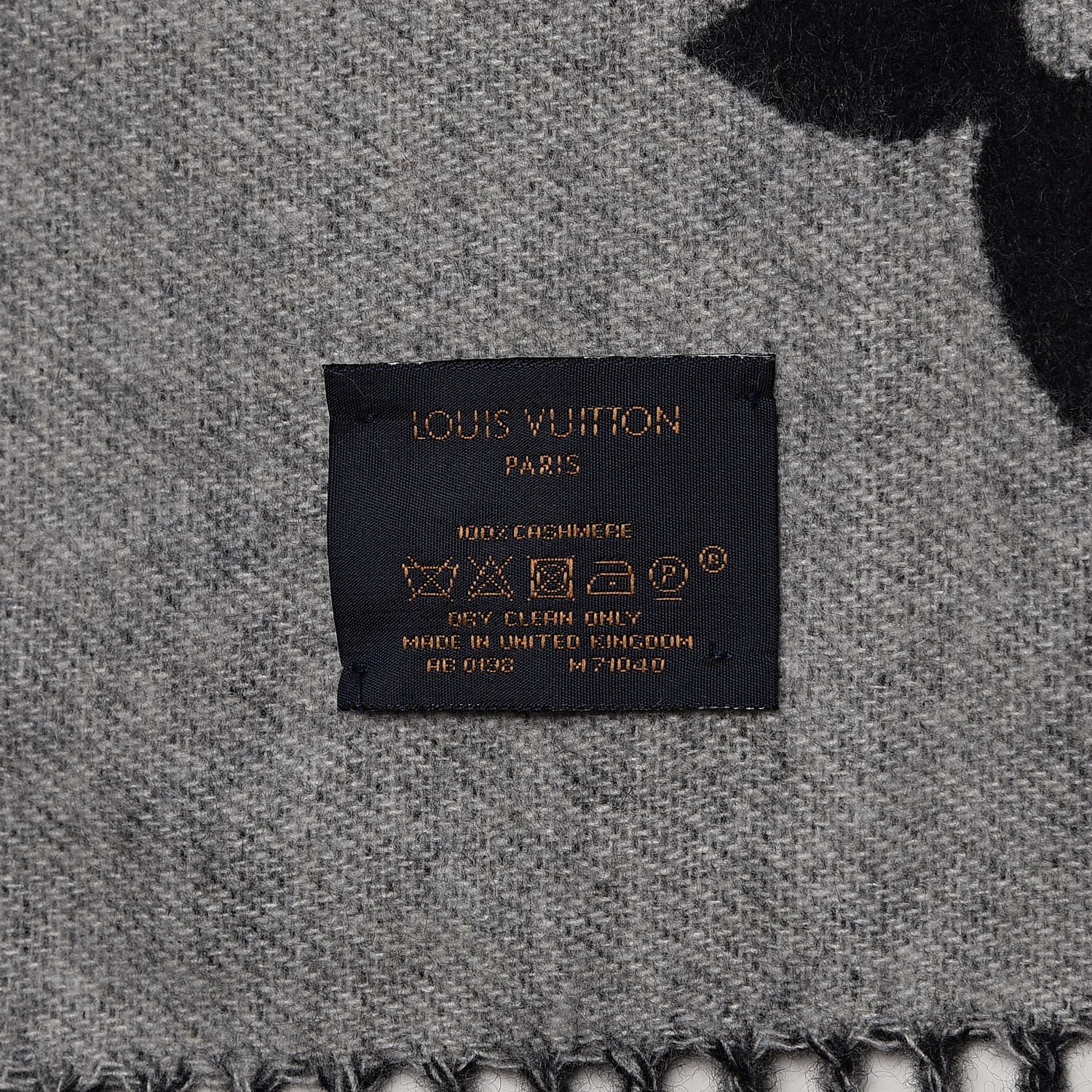 Louis Vuitton Cashmere Monogram Reykjavik Scarf Black 5 of 5