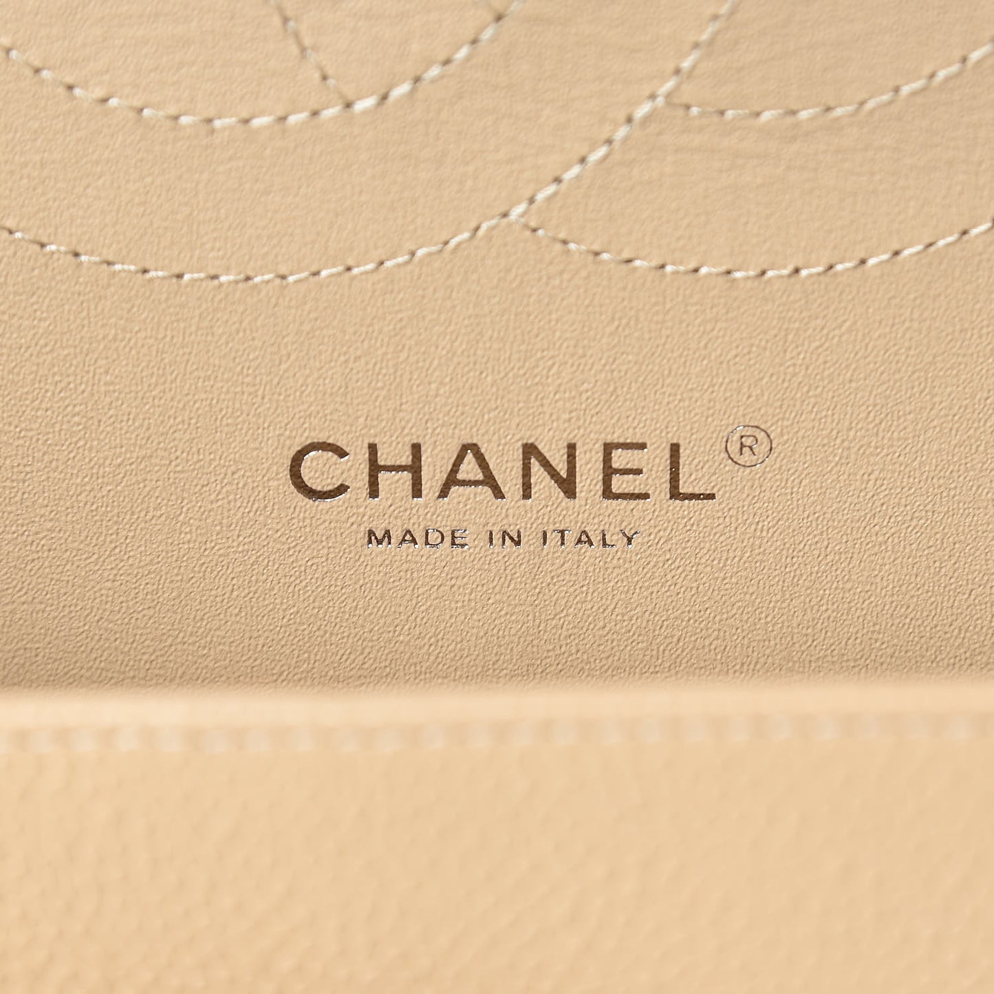 Caviar Quilted Jumbo Double Flap Beige Clair