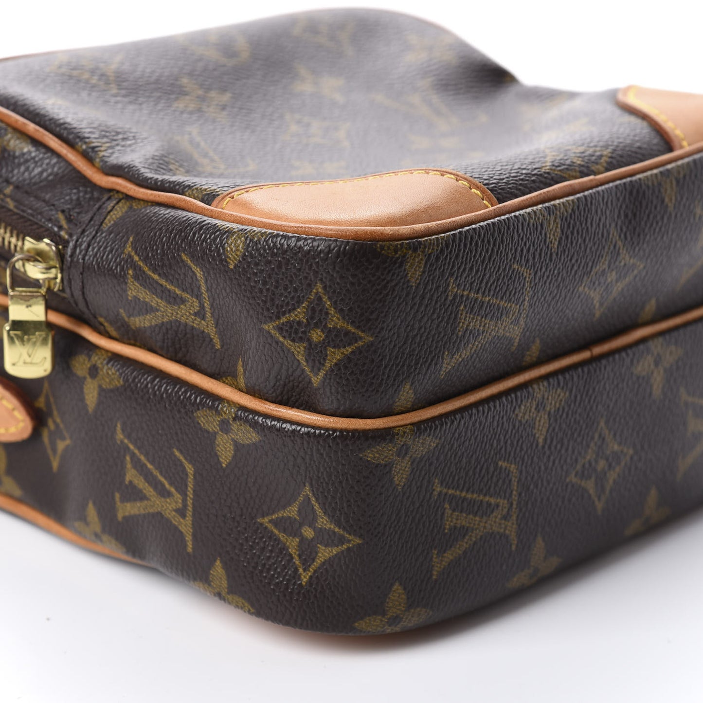 Monogram Amazone