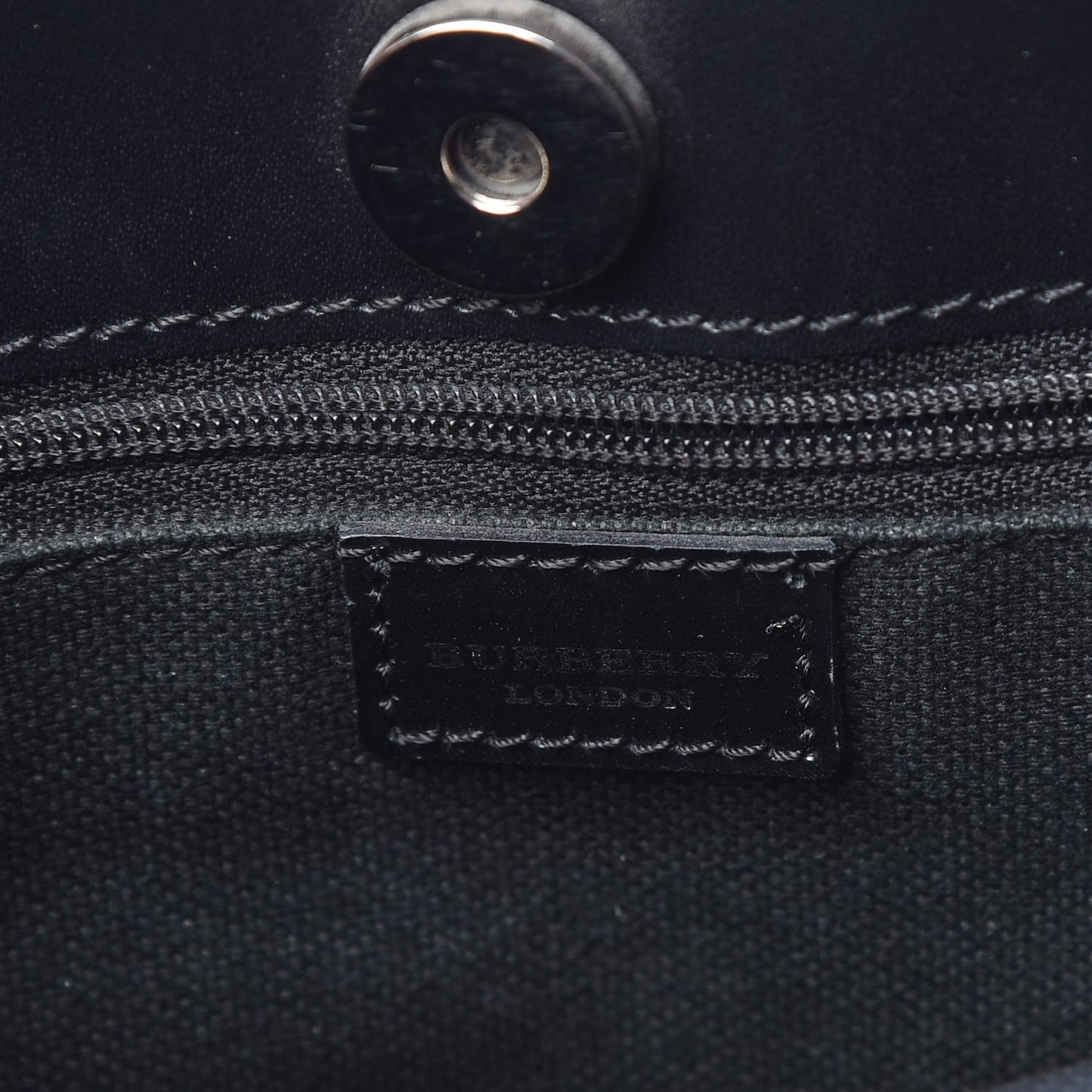 House Check Medium Tote Black