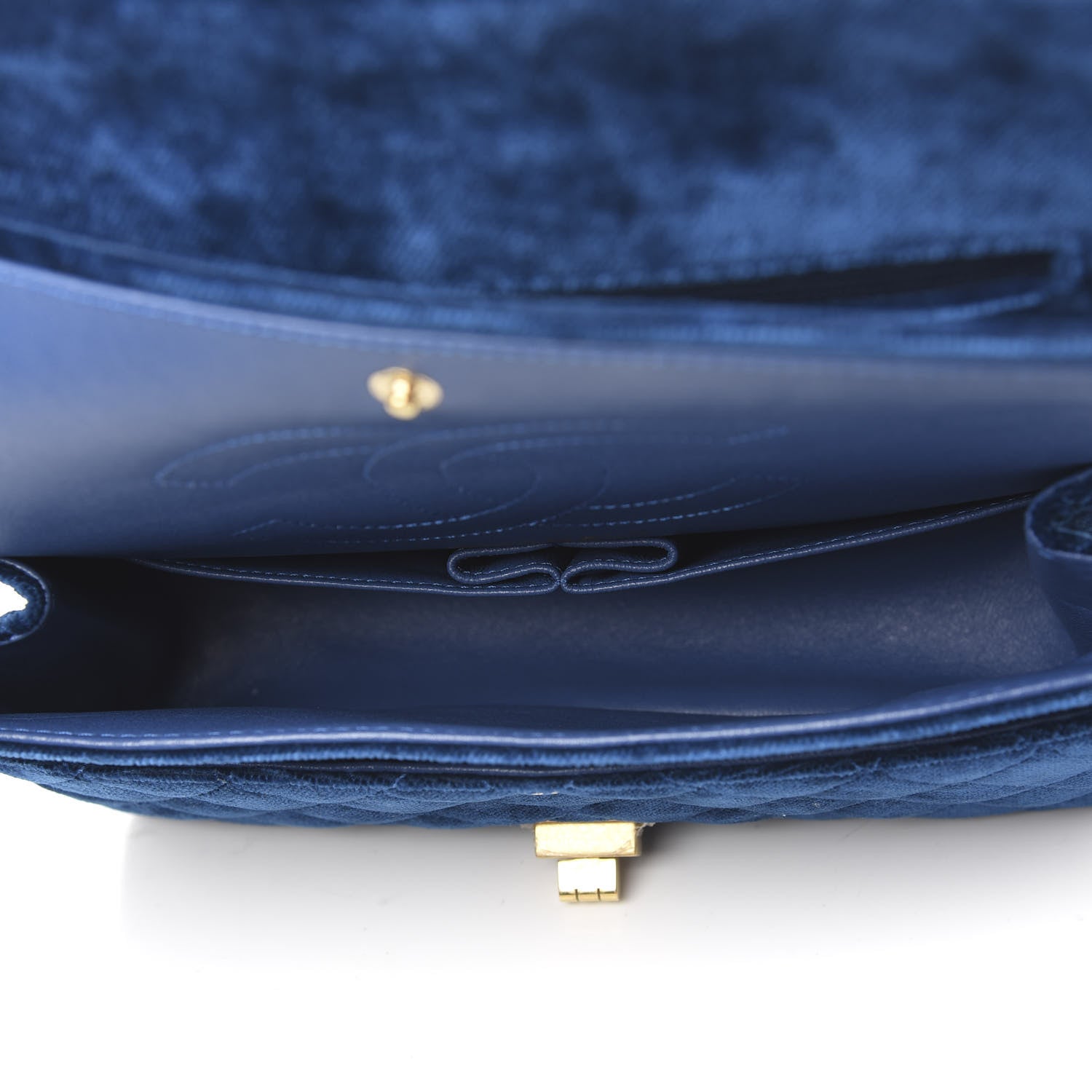 Chanel Velvet Quilted 2.55 Reissue 225 Flap Blue 4 of 12