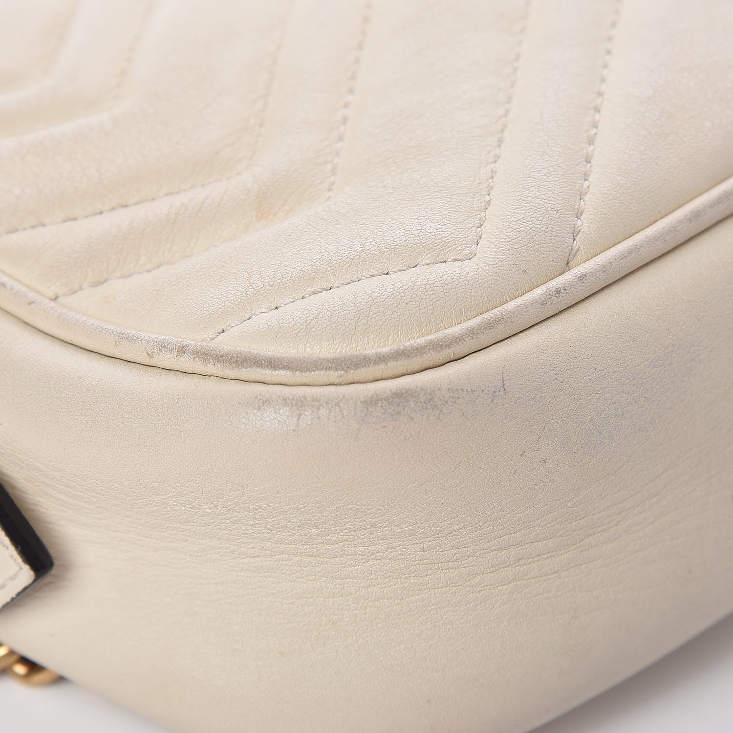 Gucci Calfskin Matelasse Mini GG Marmont Chain Shoulder Bag White 13 of 25