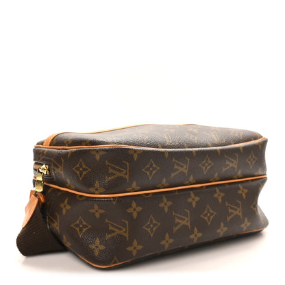 Louis Vuitton Monogram Reporter PM 4 of 10