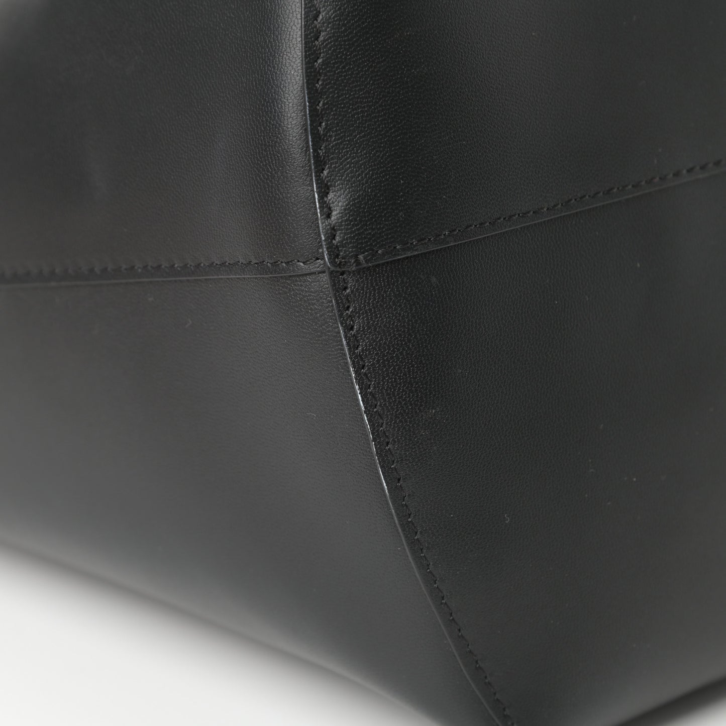 Vitello Ginevra Elaphe Monster Eyes Shopping Tote Black Naturale