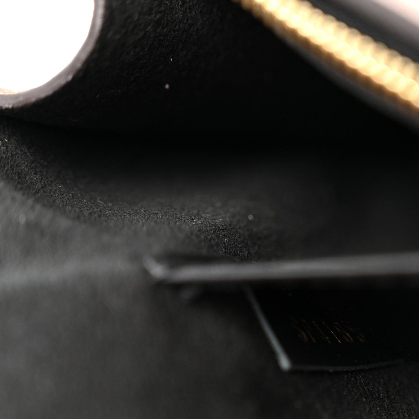 Reverse Monogram Dauphine Chain Wallet