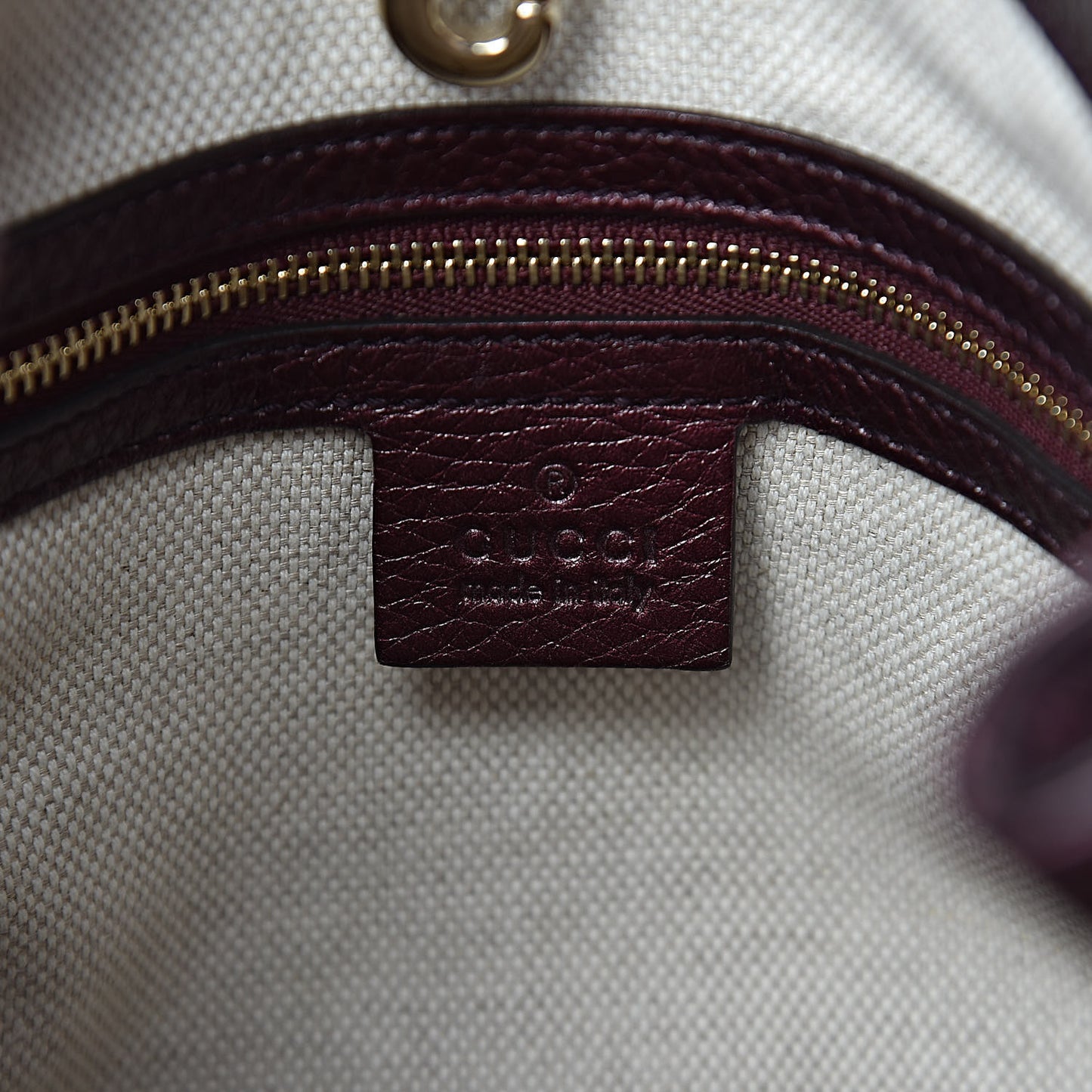 Metallic Cellarius Calfskin Medium Soho Chain Shoulder Bag Classic Burgundy