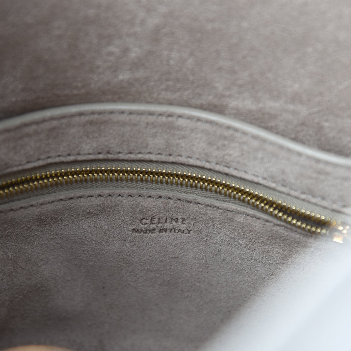 Soft Grained Calfskin Small Sangle Bucket Bag White