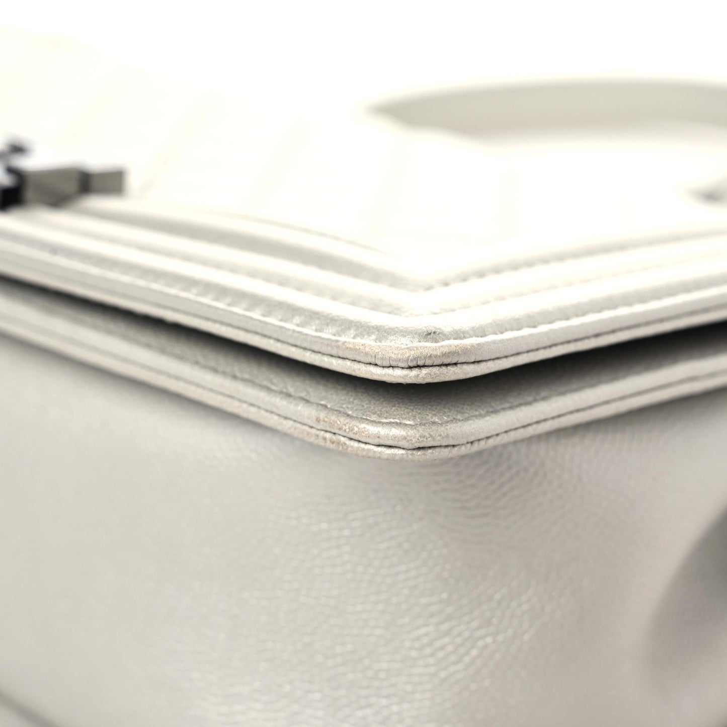 Metallic Caviar Quilted Medium Boy Flap Silver