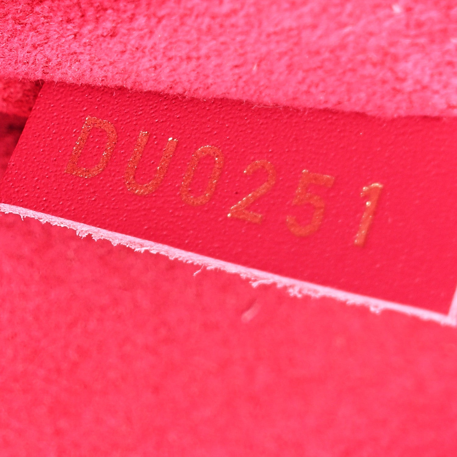 Louis Vuitton Empreinte Monogram Giant Onthego PM Freesia 7 of 11