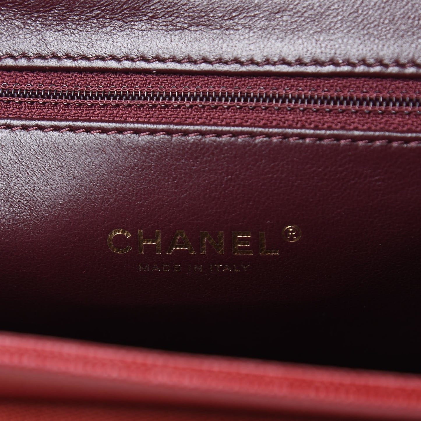Caviar Quilted Large Business Affinity Flap Red