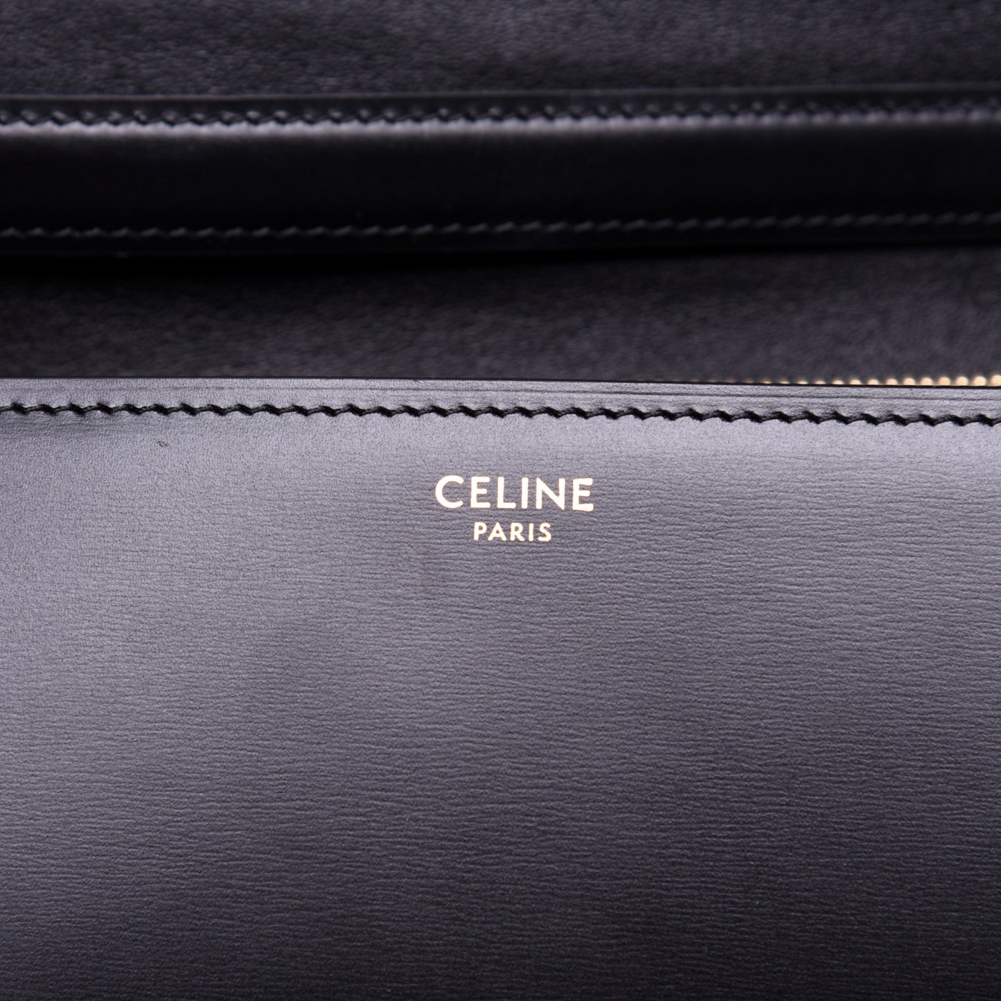 Box Calfskin Medium Classic Box Flap Black
