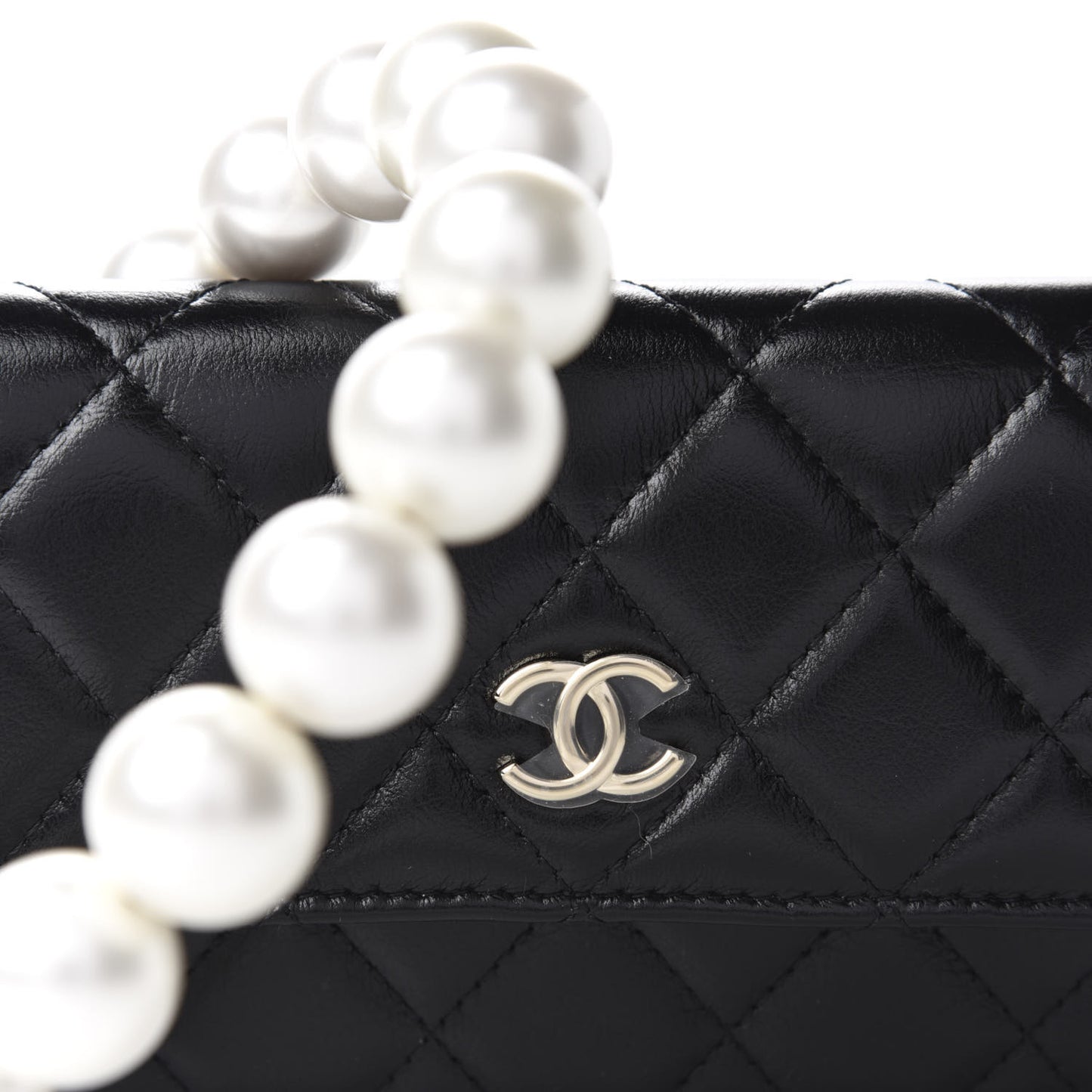 Calfskin Quilted Maxi Pearls Clutch With Chain Black