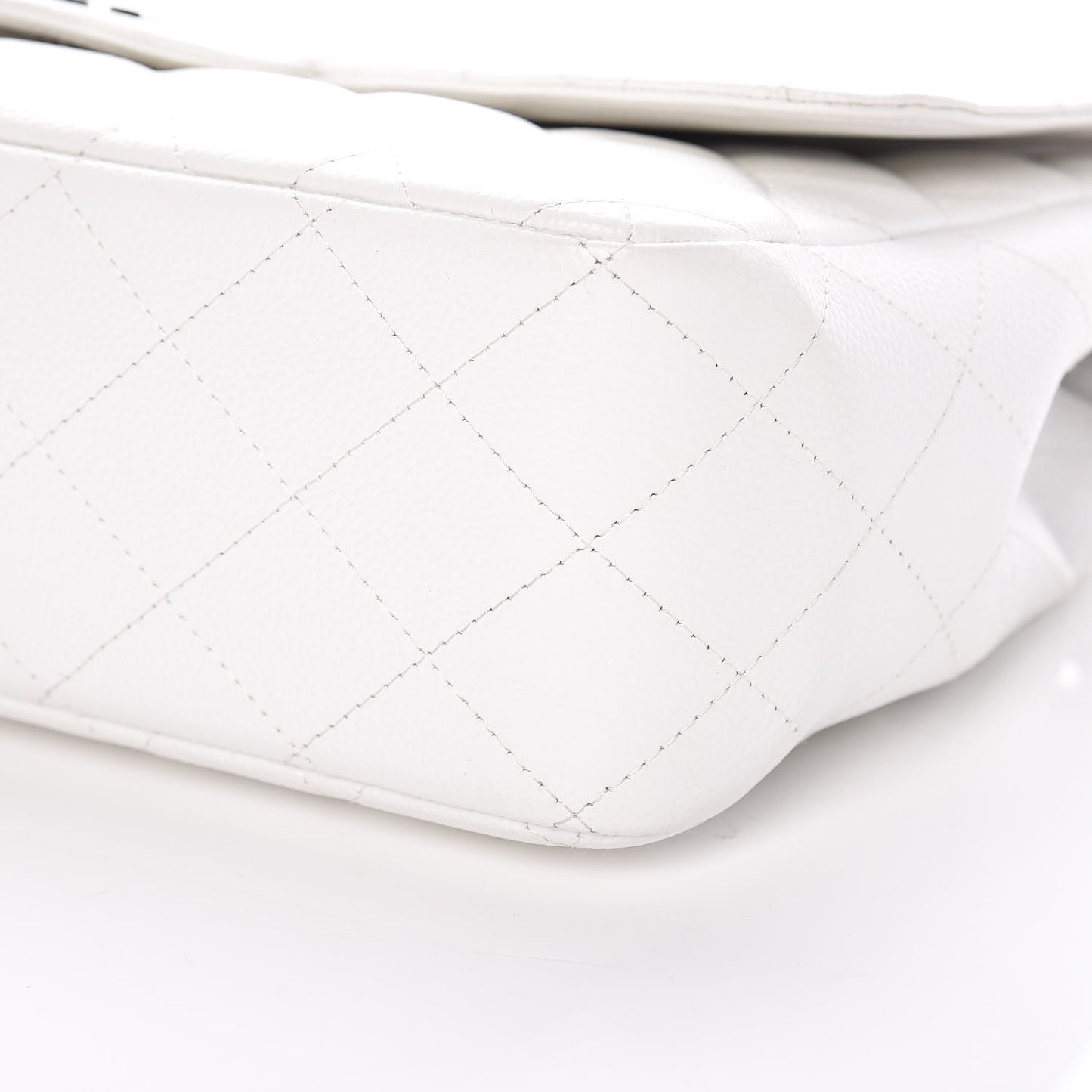 Caviar Quilted Jumbo Single Flap White