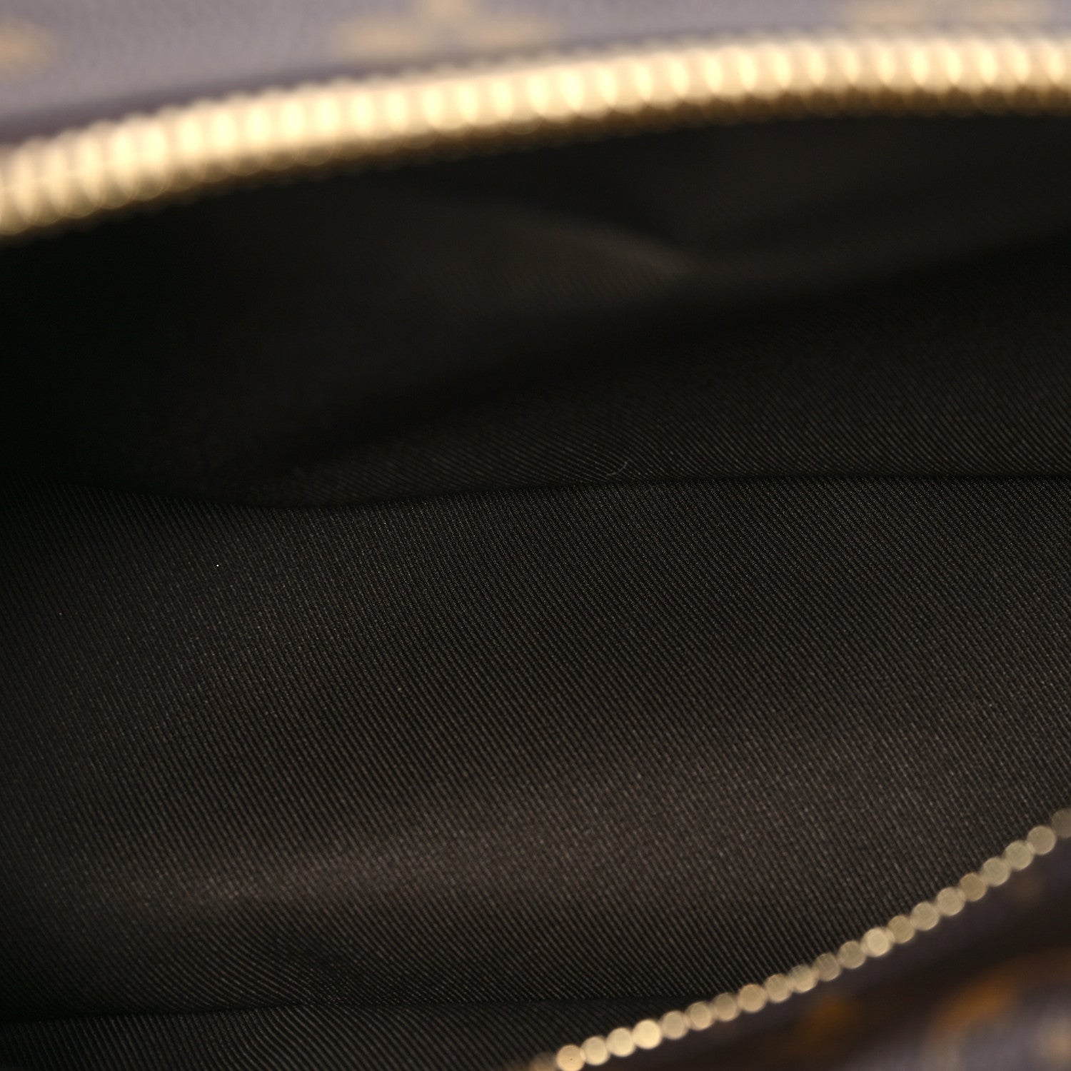 Louis Vuitton Monogram Cite 5 of 9