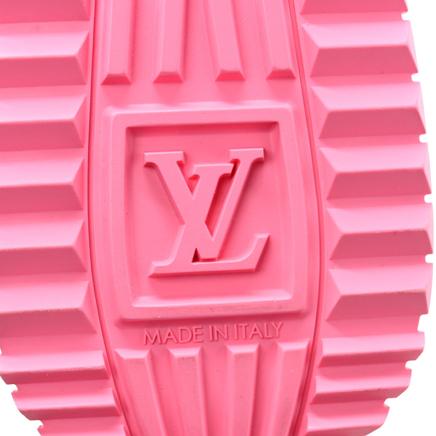 Calfskin Monogram Run Away Sneakers 38 White Pink
