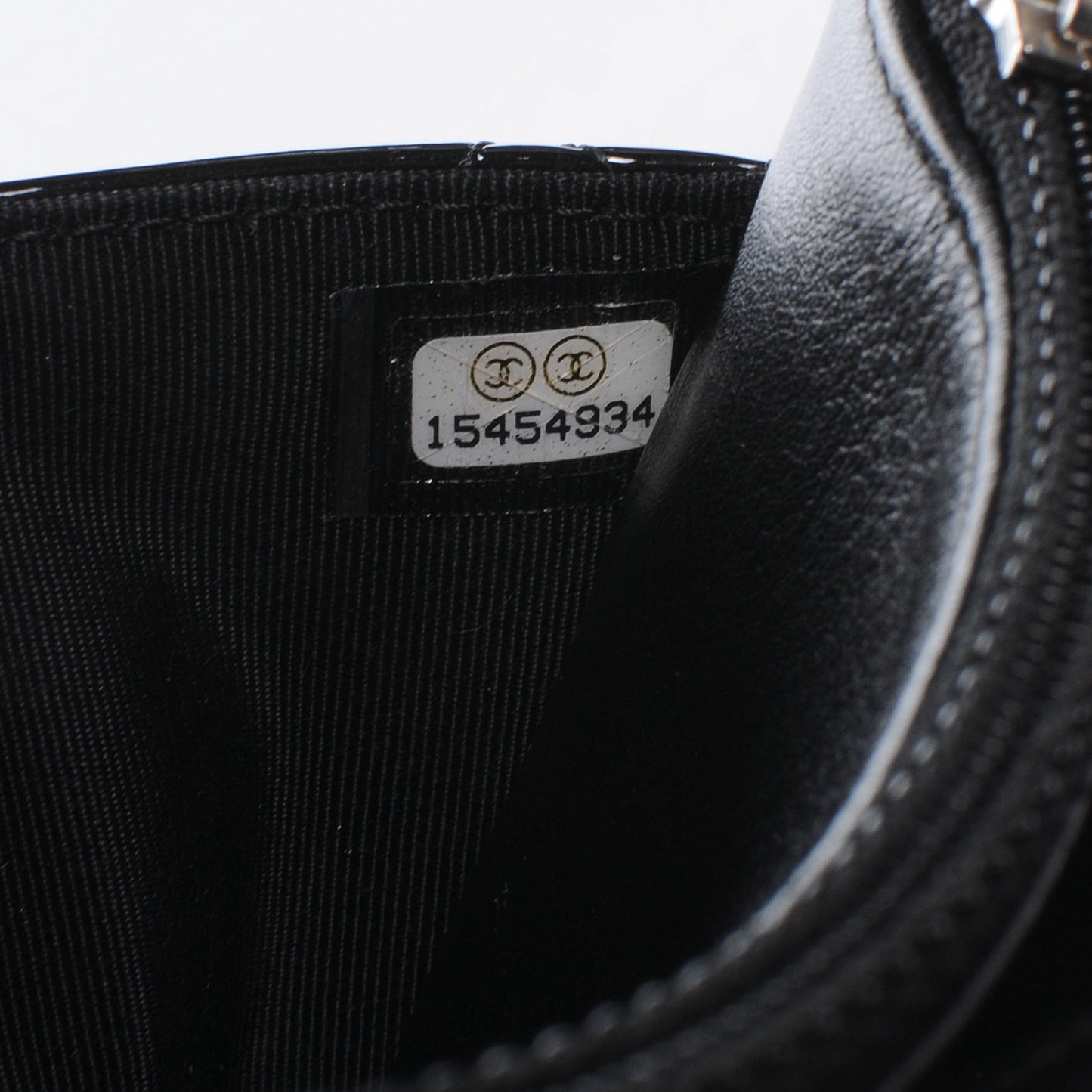 Patent Quilted Wallet On Chain WOC Black