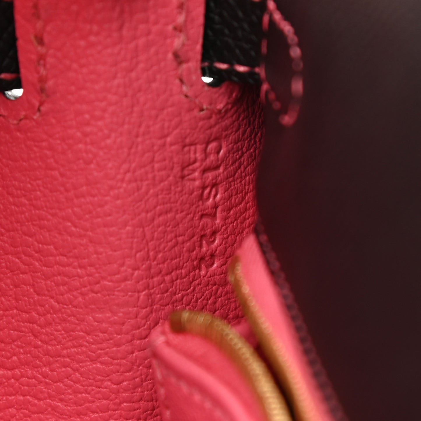 Epsom Horseshoe Kelly Sellier 25 Black Rose Lipstick