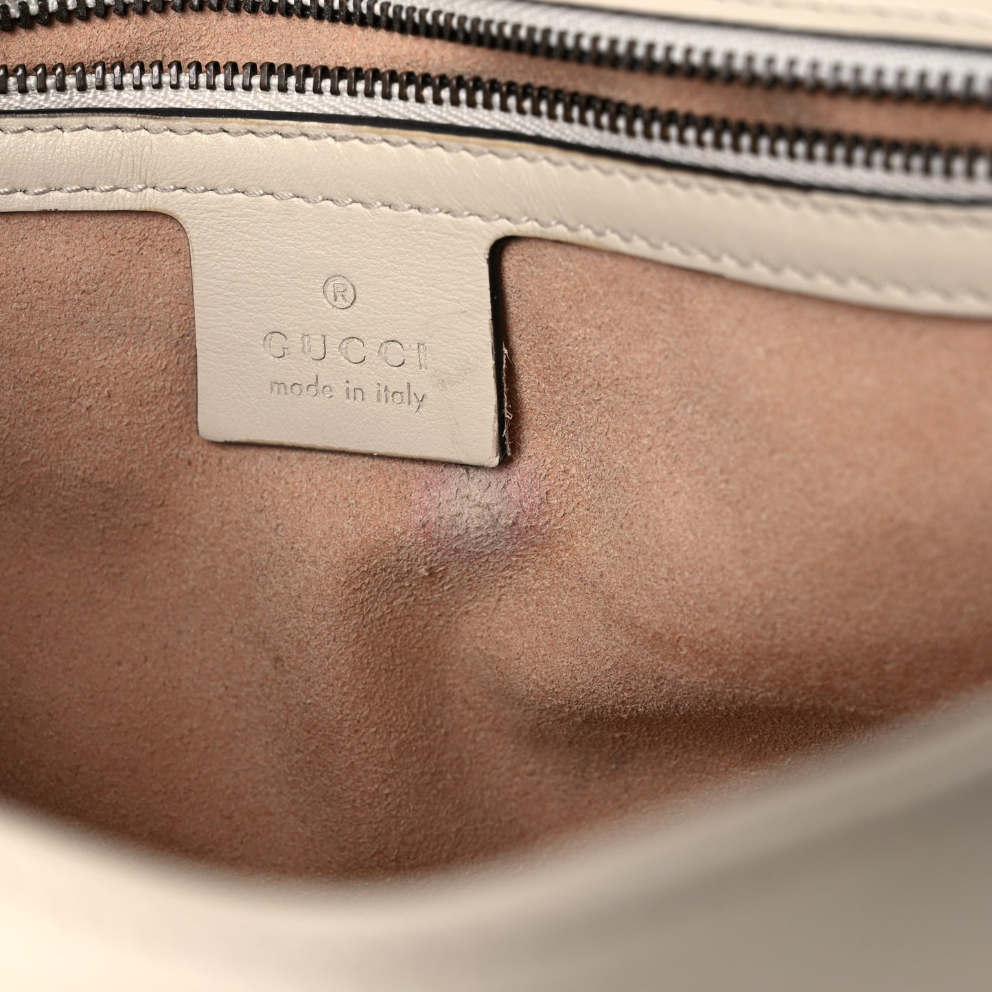 Calfskin Matelasse Small GG Marmont Shoulder Bag White