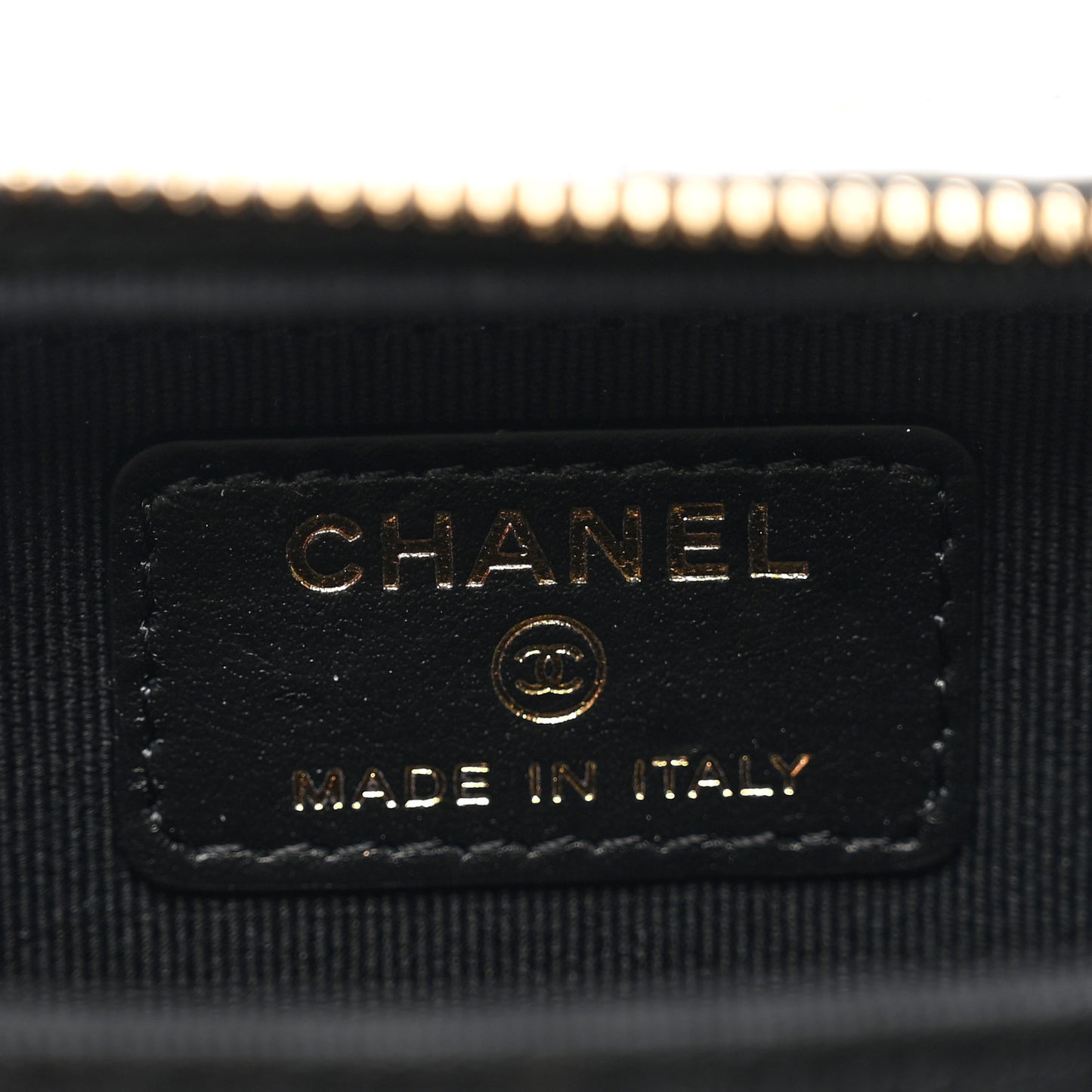 Lambskin Quilted Mini Lacquered Chain Clutch Black