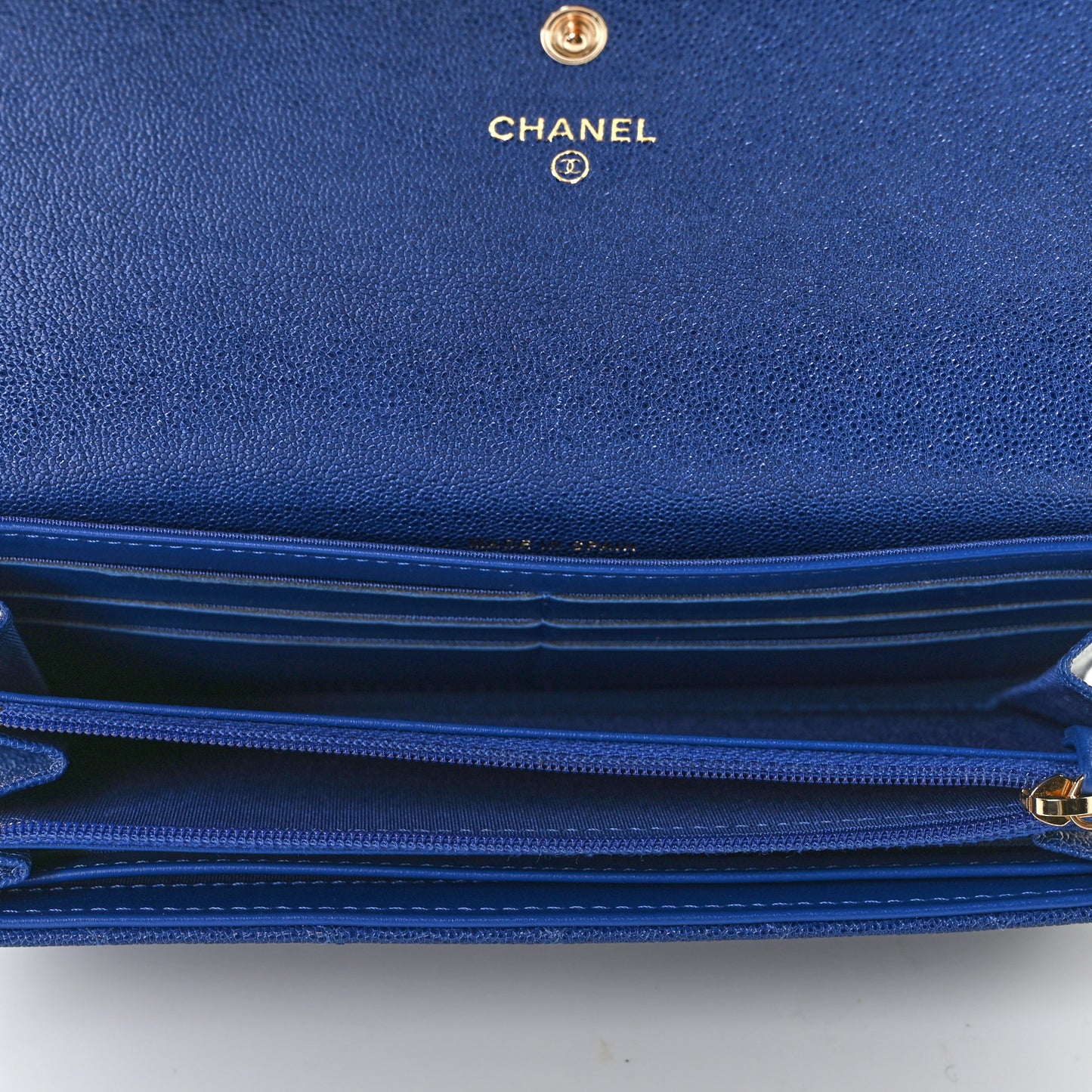 Caviar Quilted Large Boy Gusset Flap Wallet Blue