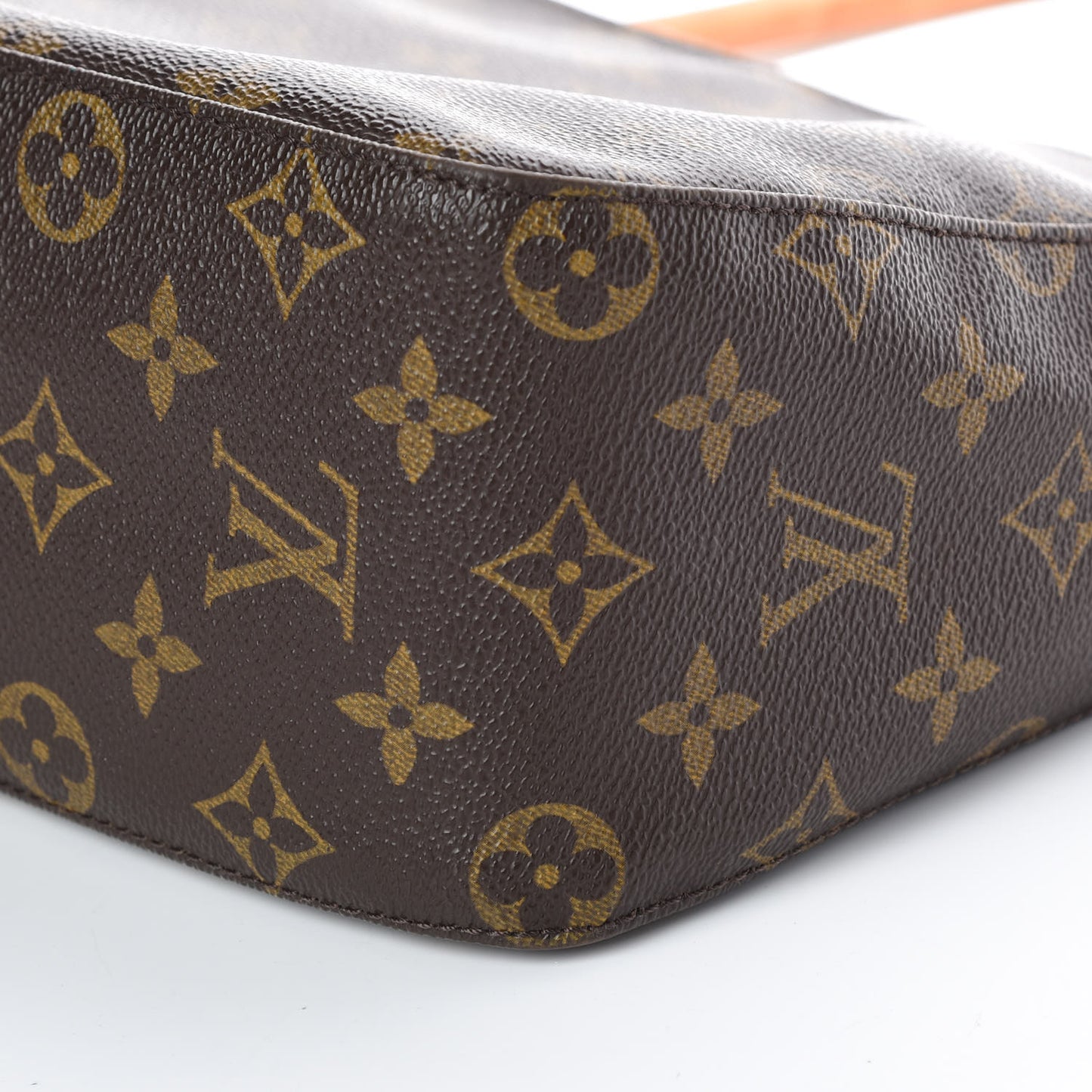 Monogram Looping MM