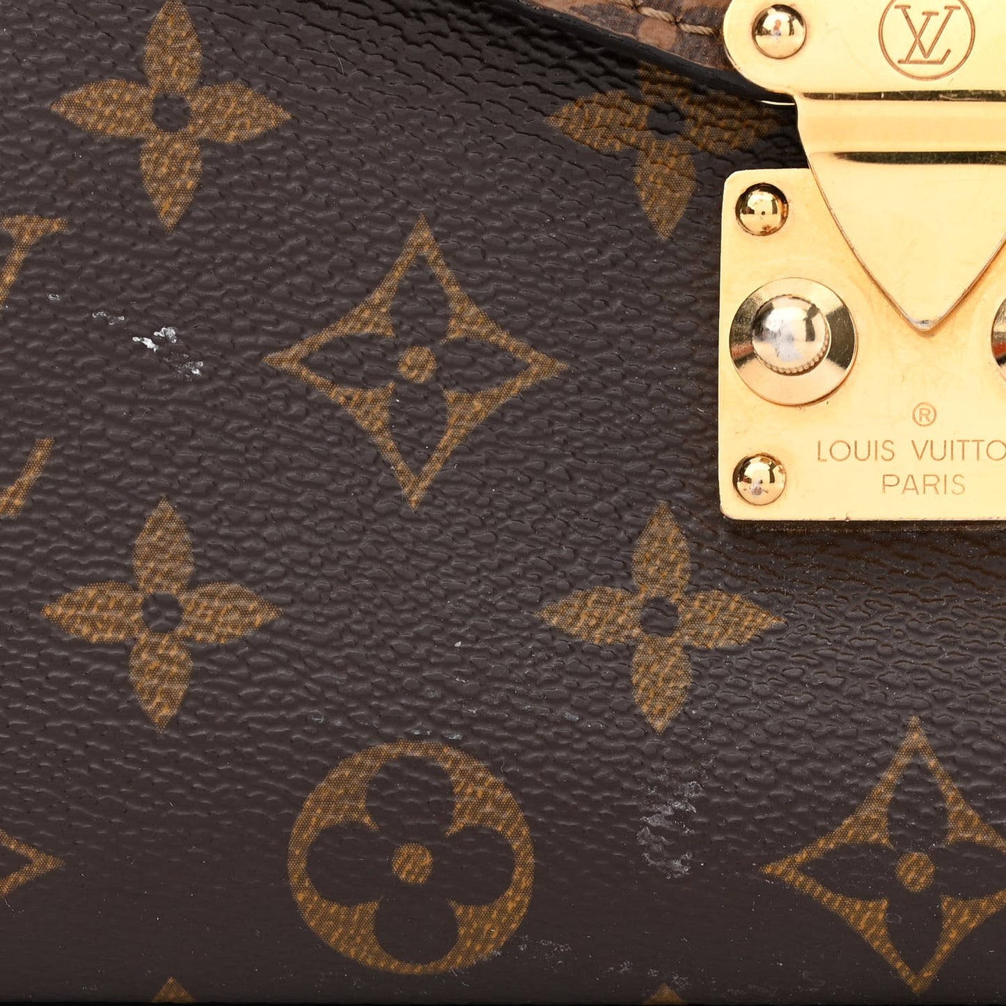 Reverse Monogram Pochette Metis