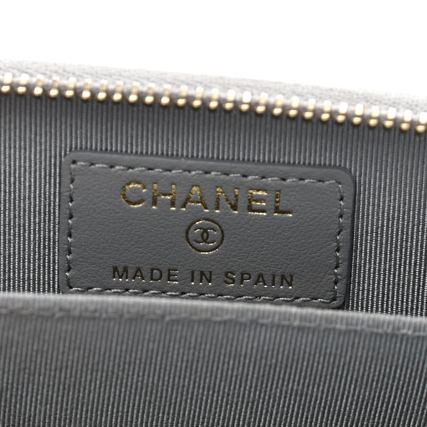 Caviar Quilted Zip Coin Purse Grey