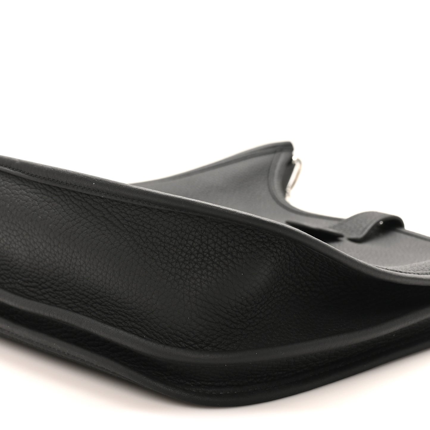 Taurillon Clemence Evelyne III PM Black