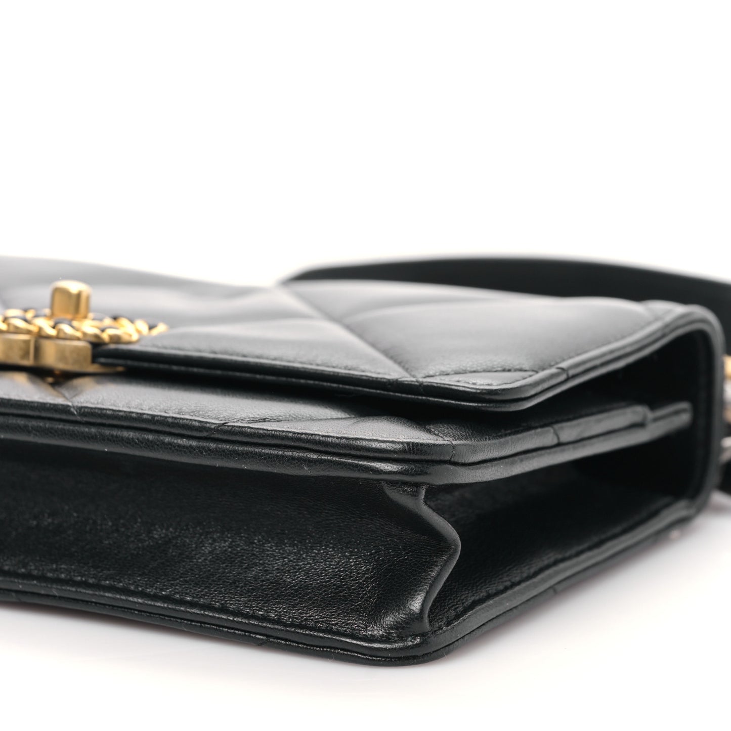 Lambskin Quilted Chanel 19 Wallet On Chain WOC Black