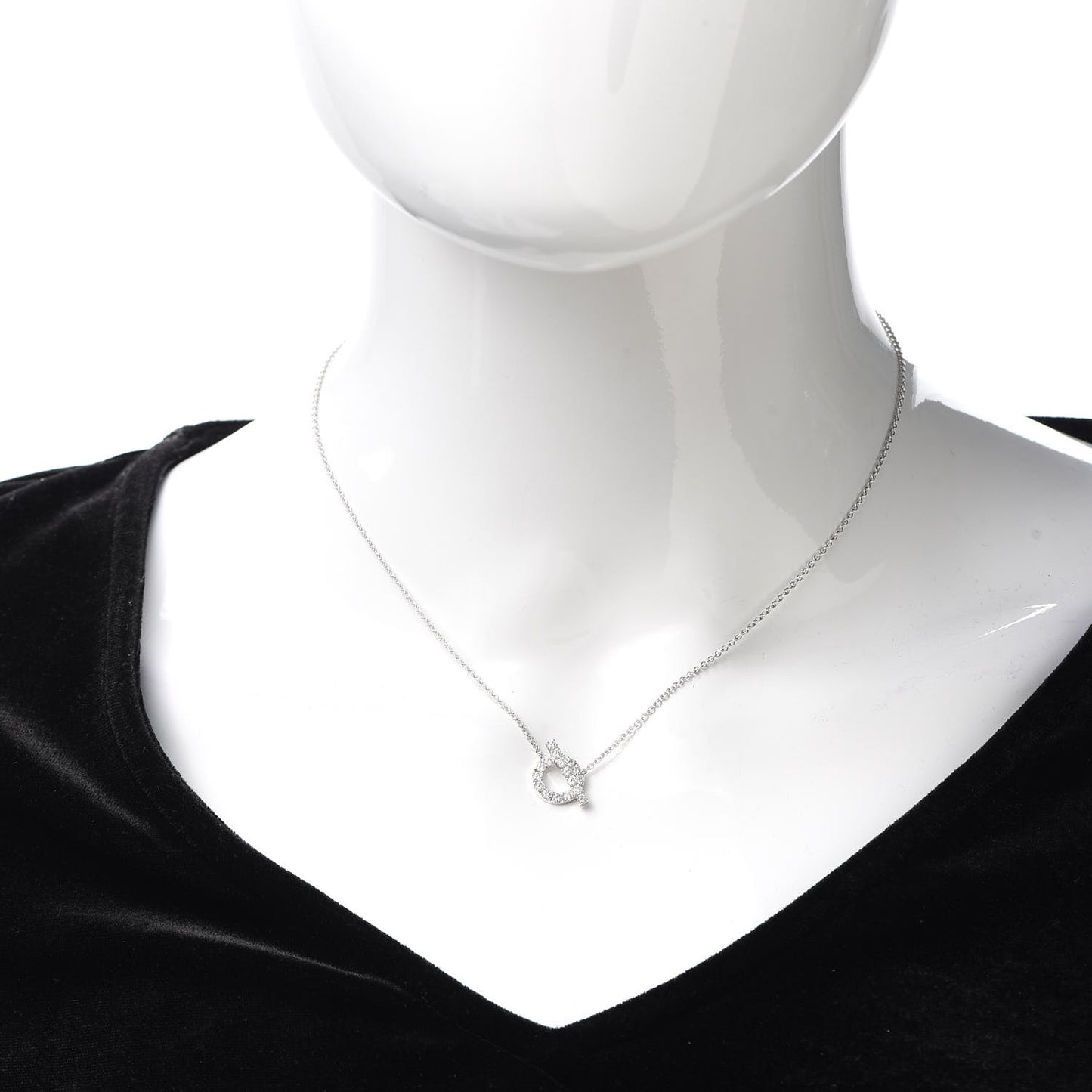 18K White Gold Diamond Finesse Pendant Necklace