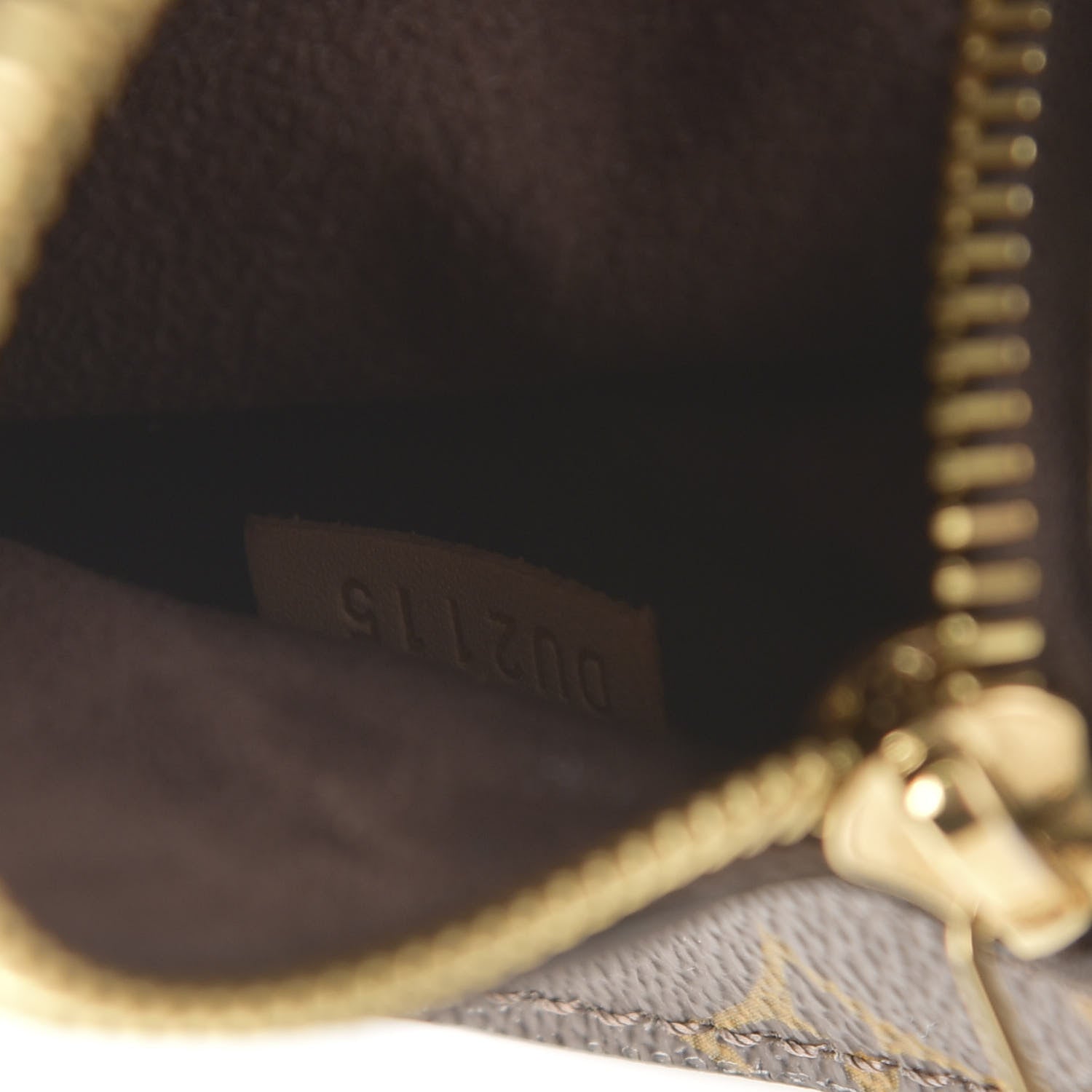 Louis Vuitton Monogram Pochette Metis 9 of 11