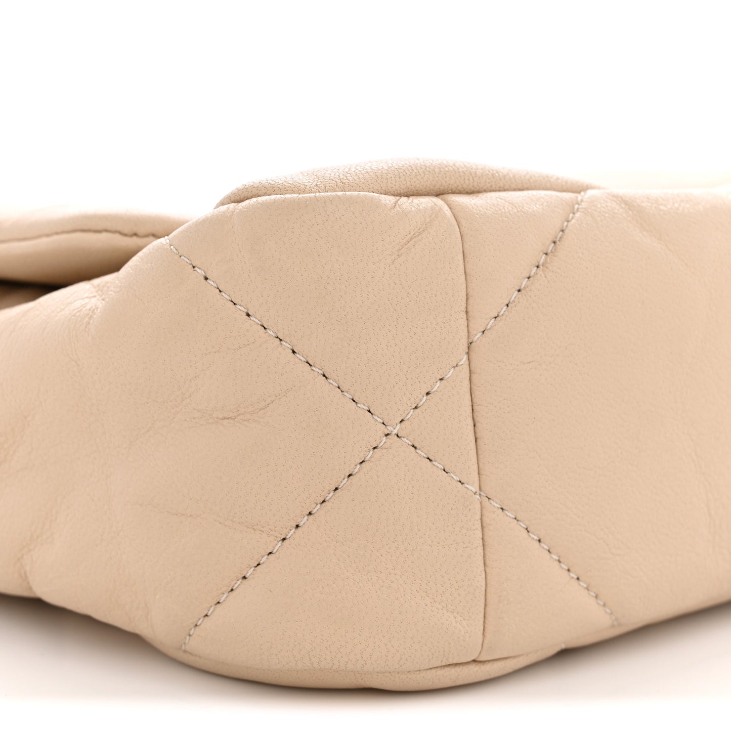 Lambskin Quilted Medium Chanel 19 Flap Light Beige